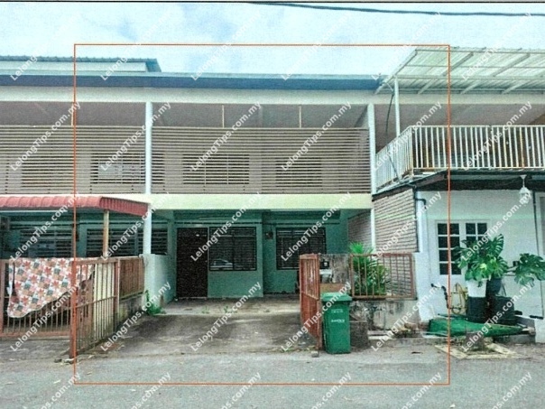 1.5 Storey Terrace House
