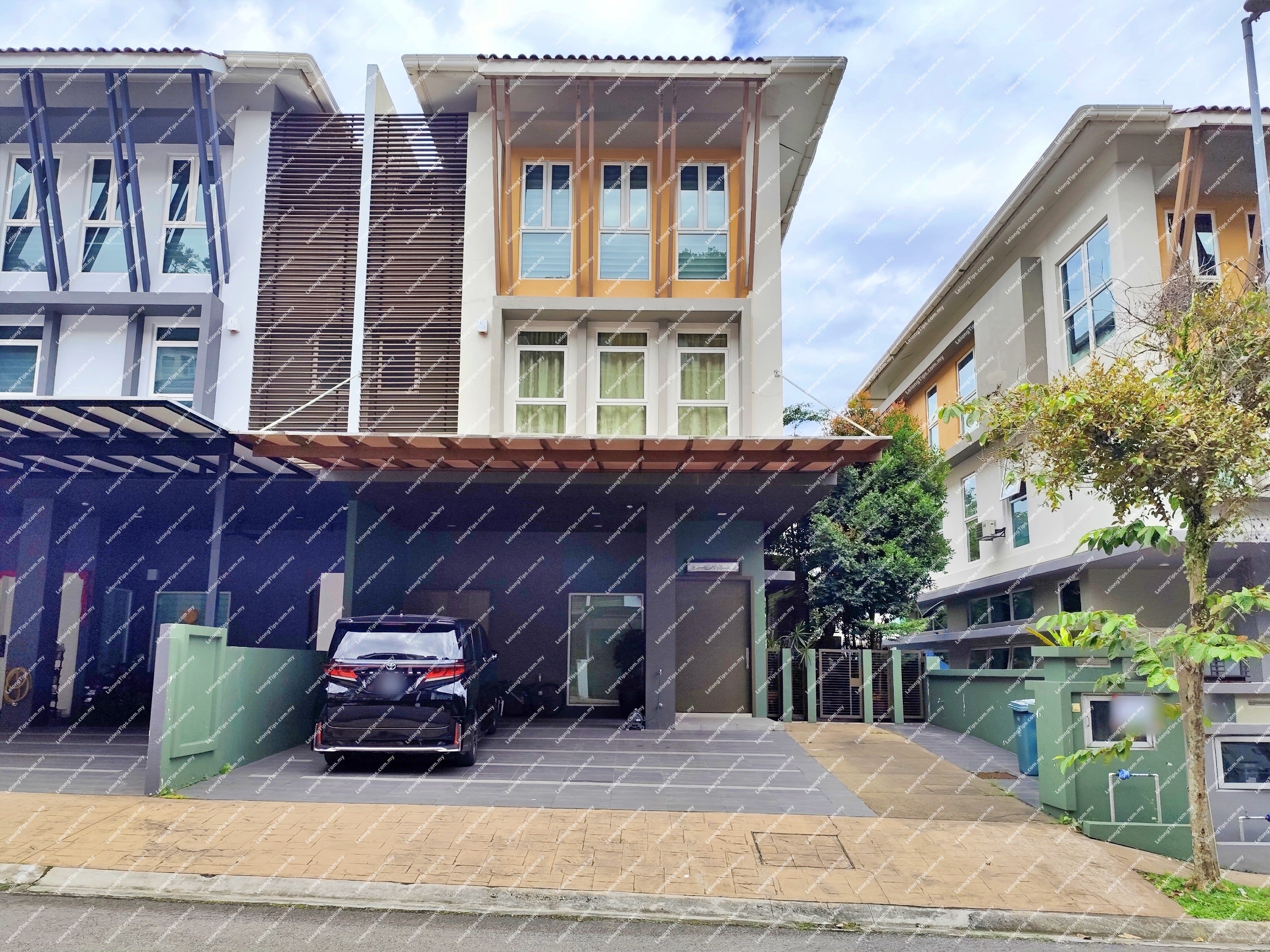3 Storey Semi Detached House