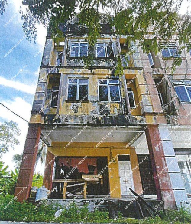 3 Storey Shop House