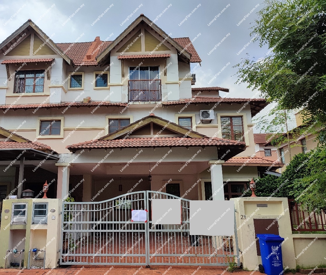 2.5 Storey Semi Detached House