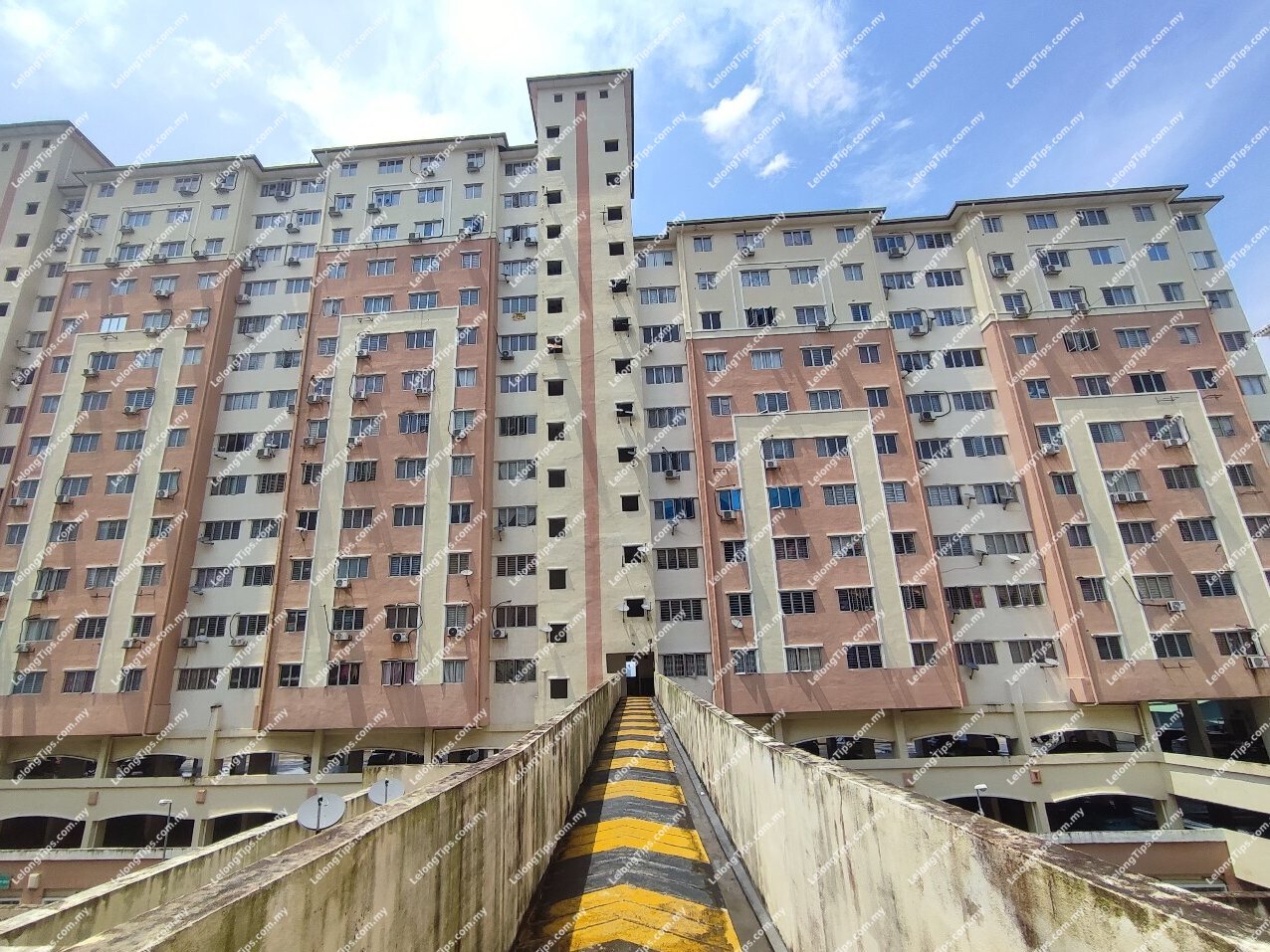 Service Apartment