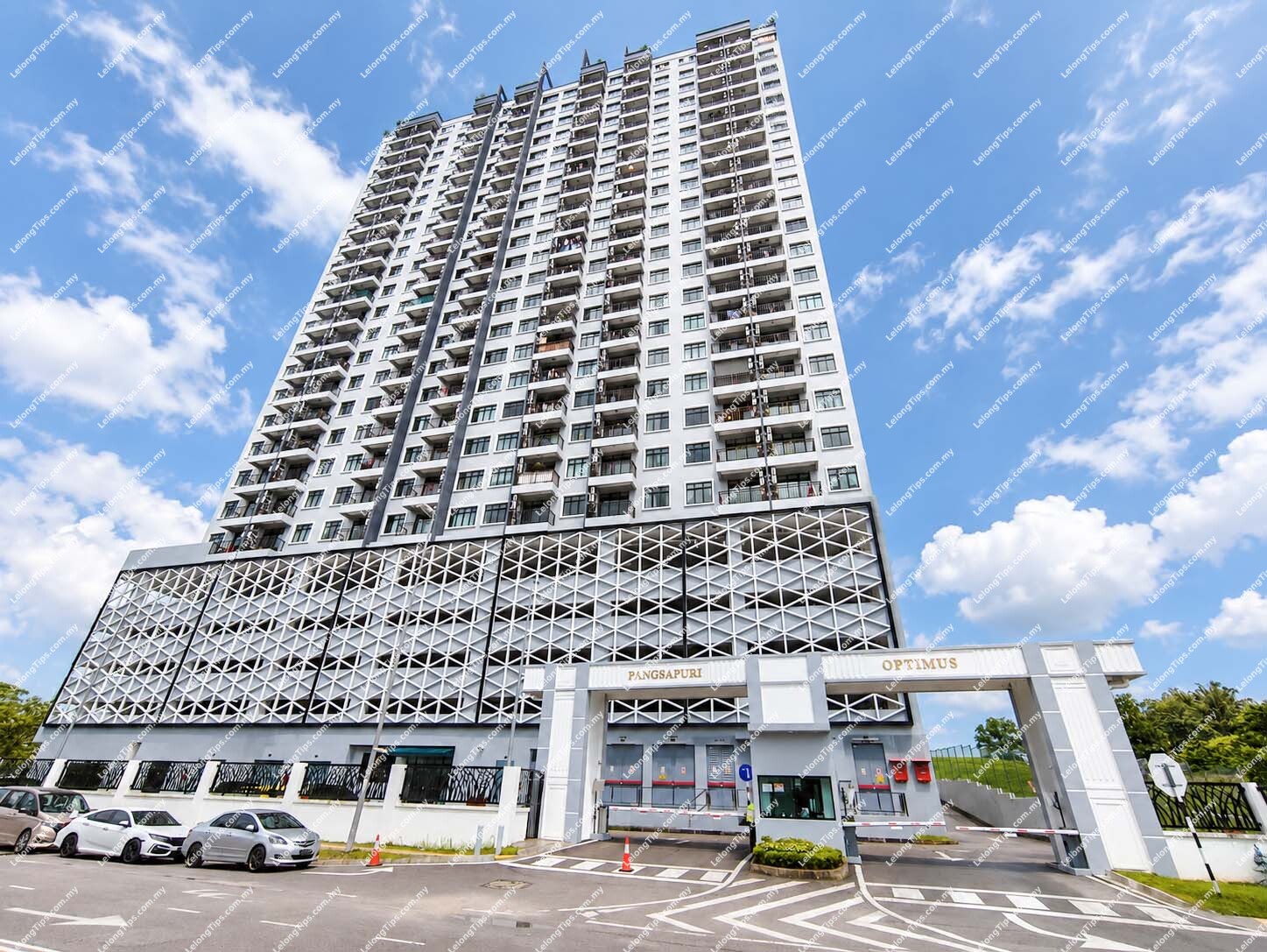 [Vacant Unit - Ready to move in] Apartment [3 mins drive to LEGOLAND Malaysia & Mall of Medini]