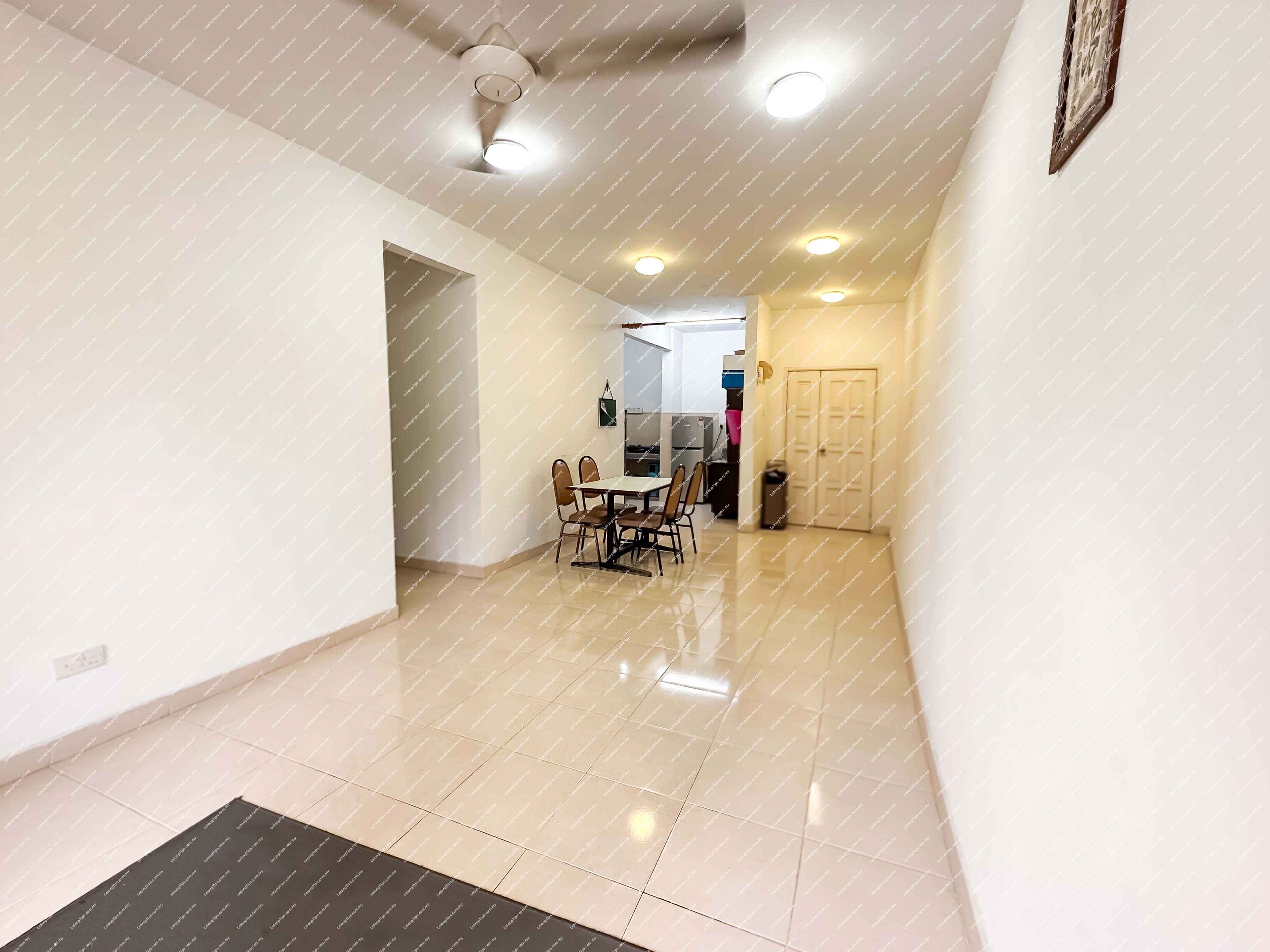 [High Potential for Rental Investment] Apartment [5 min to UITM Shah Alam & Central I-City, Easy access via NKVE and Guthrie Expressway]