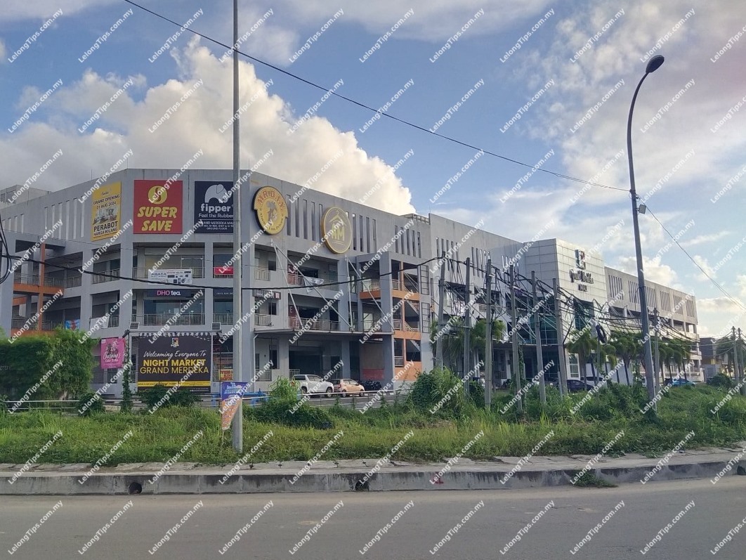 Retail Lot
