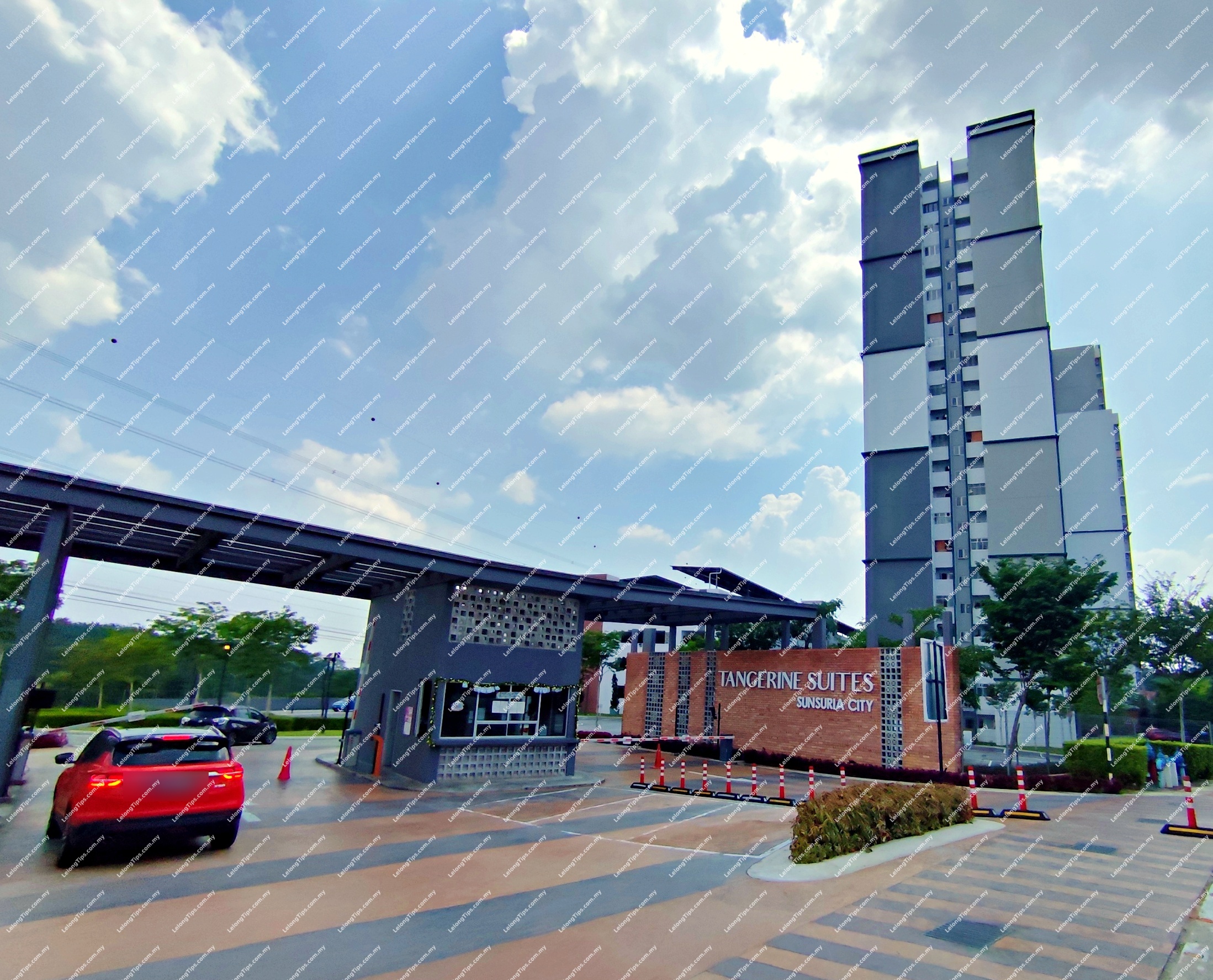 [5 min to KIPMall Kota Warisan] Service Apartment [A quick 6 min drive to KLIA Transit Salak Tinggi Station for easy travel]