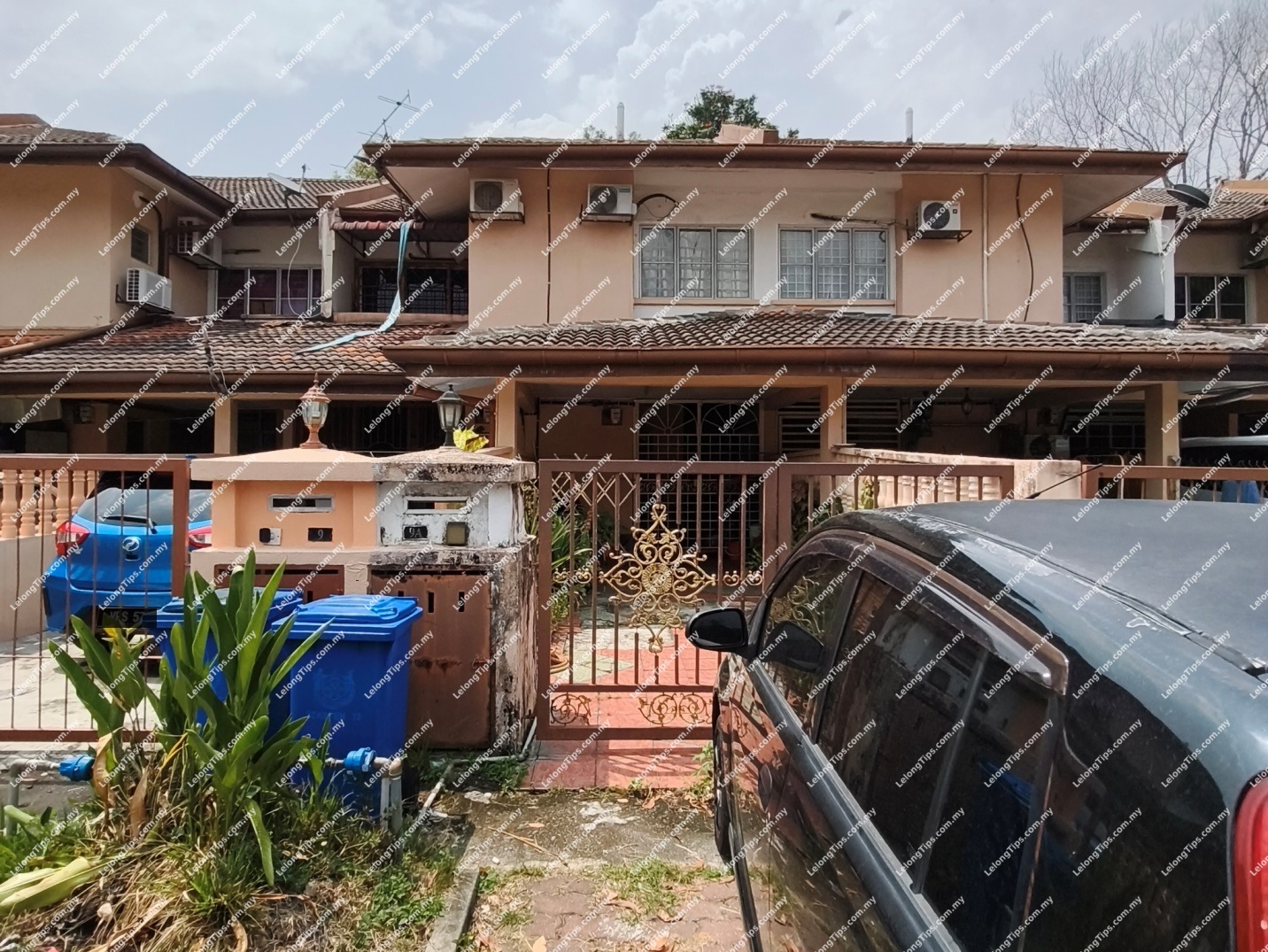 Town House (upper unit)