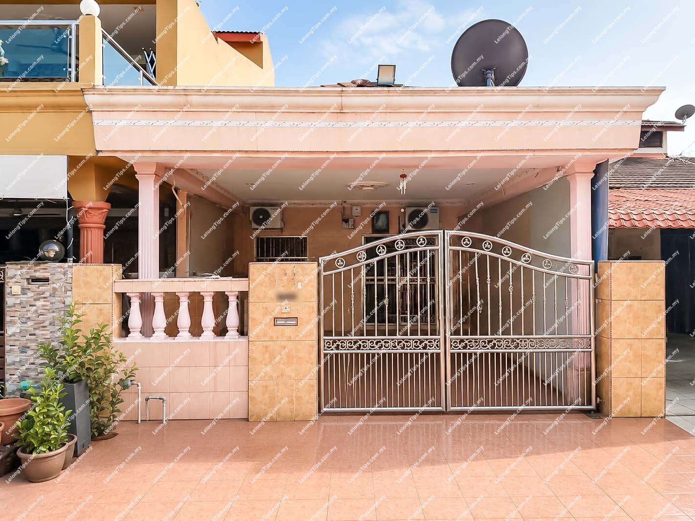 1 Storey Terrace House [10 min to MRT Serdang Raya Utara, The Mines Shopping Mall]