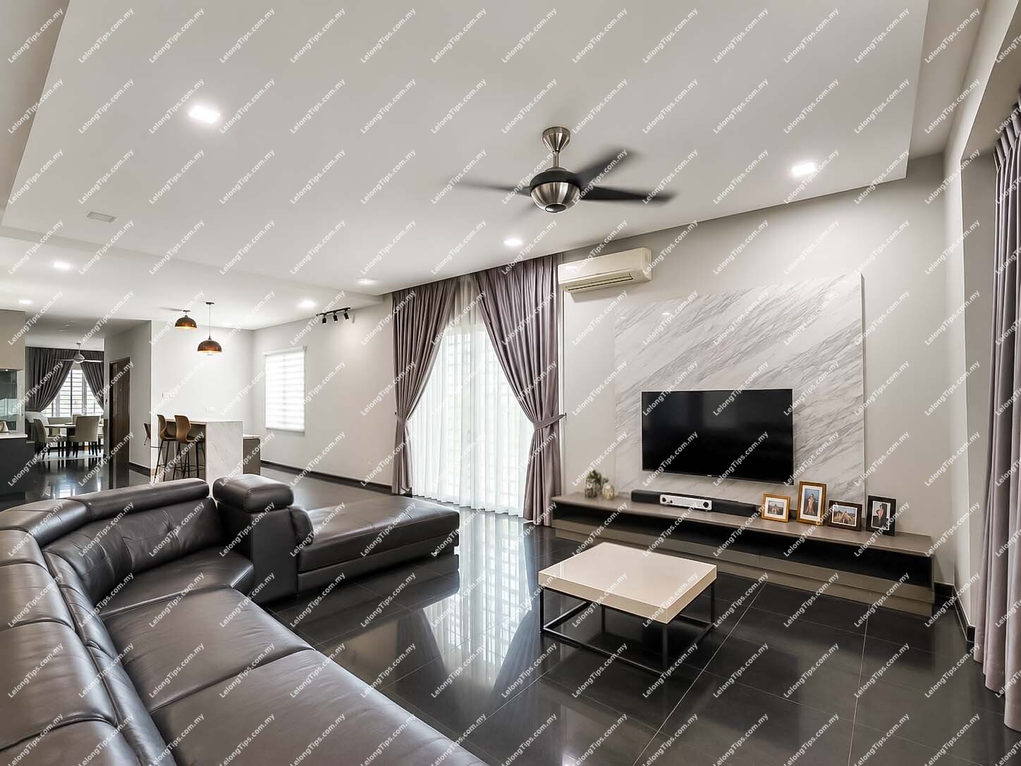 [Well-maintained extended and renovated unit] 3 Storey Semi Detached House [Short drive to Kajang town centre and Bandar Sungai Long]