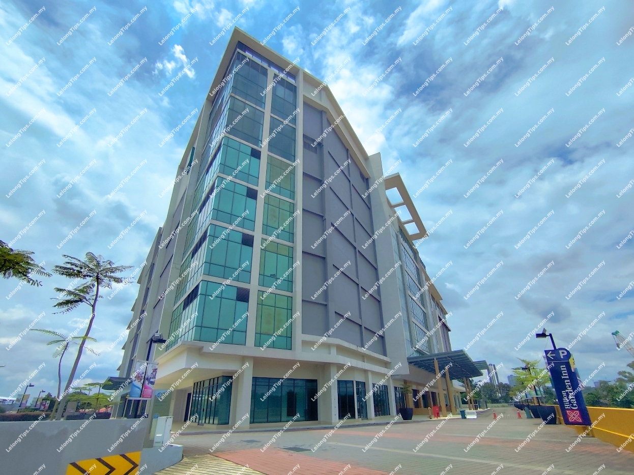 Retail Lot