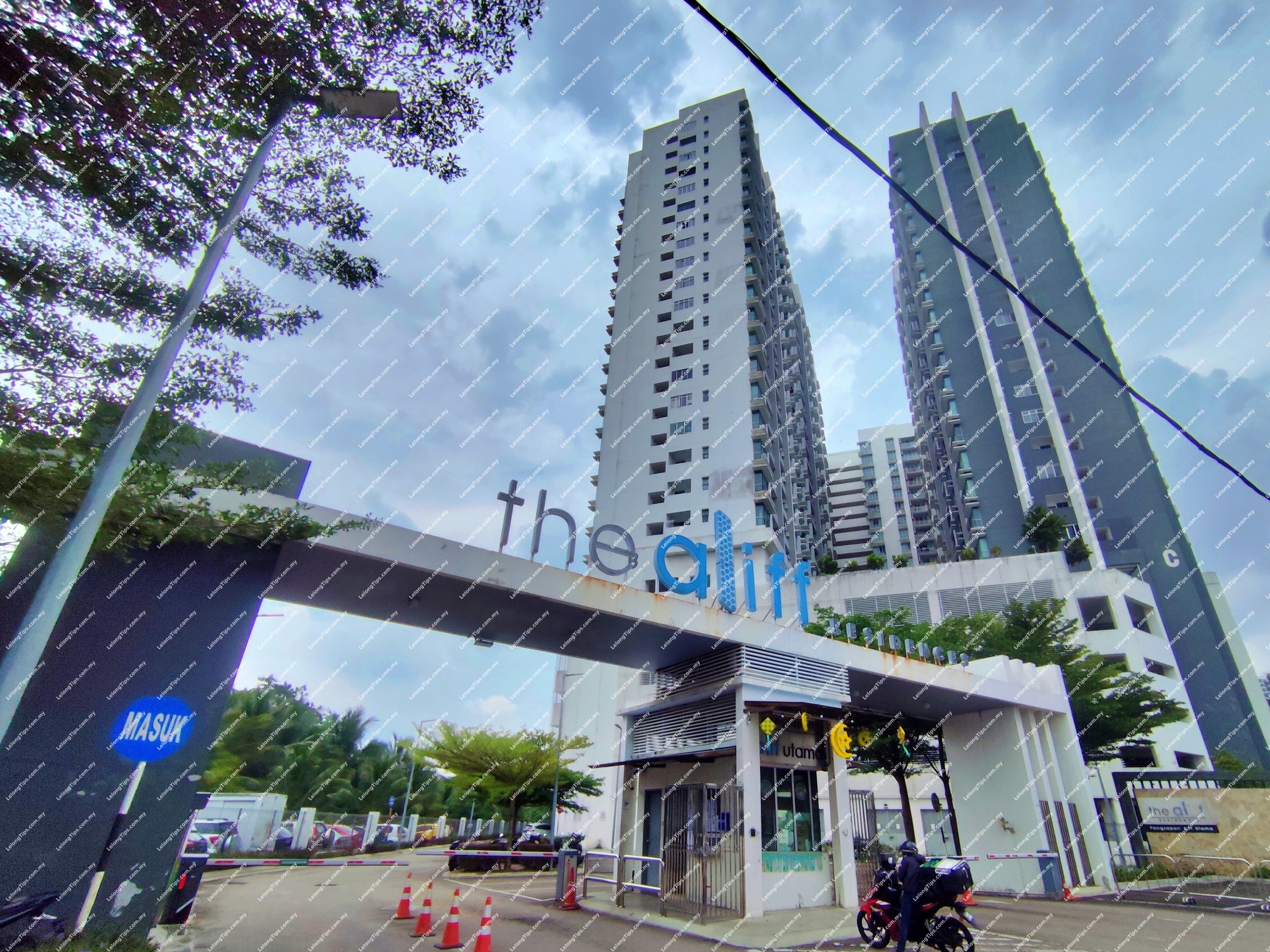 Service Apartment