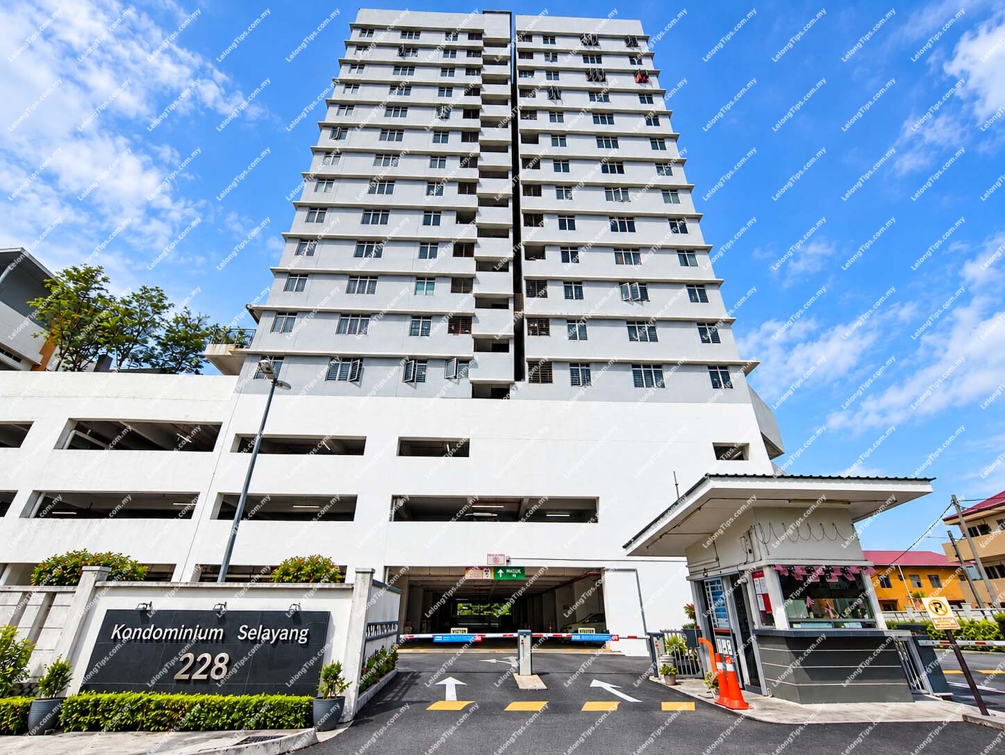 [4 Bedroom Home; High Rental Demand] Condominium [Near NSK Trade City; 5 Mins Drive to Selayang Hospital]