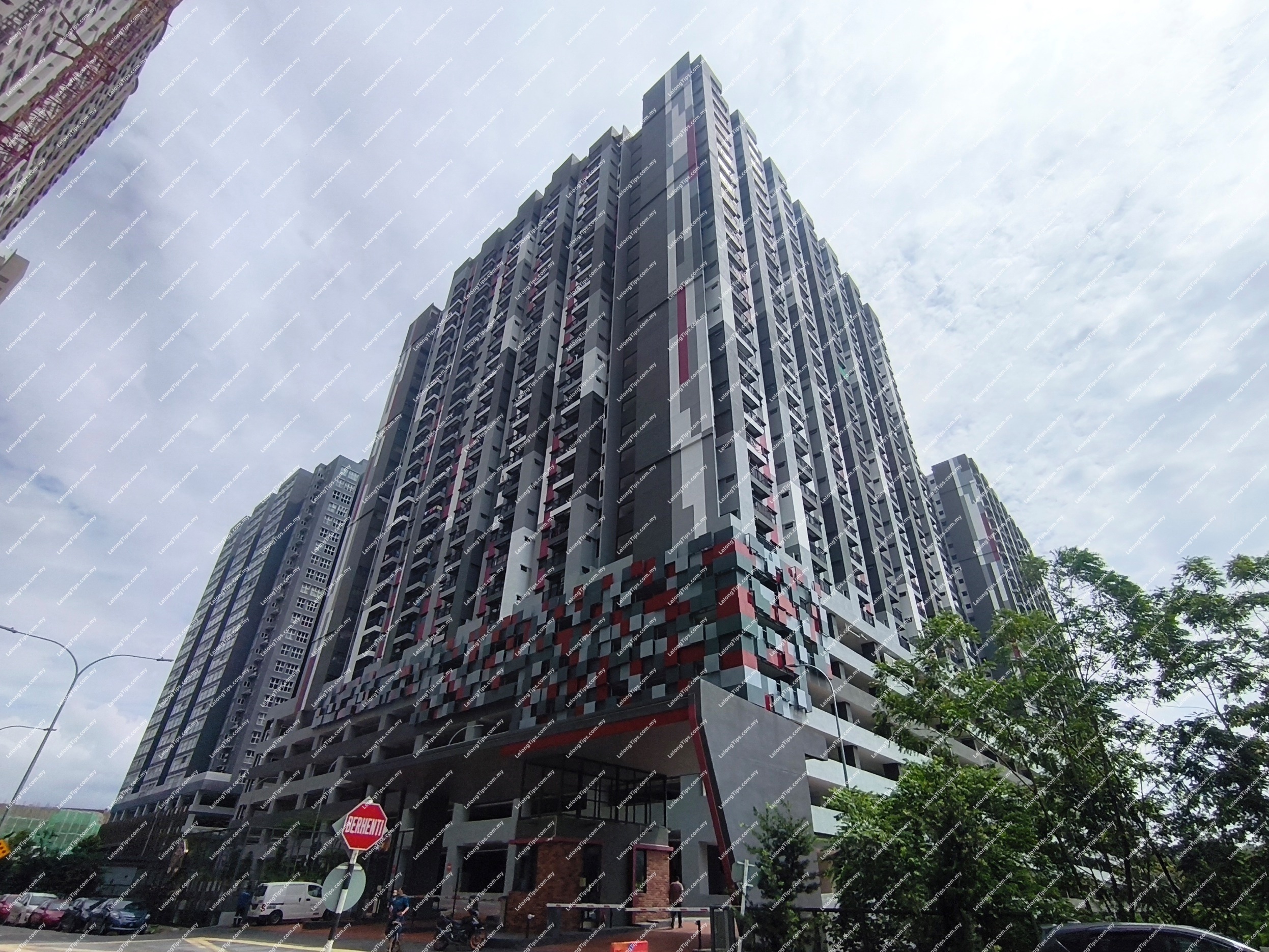 Service Apartment