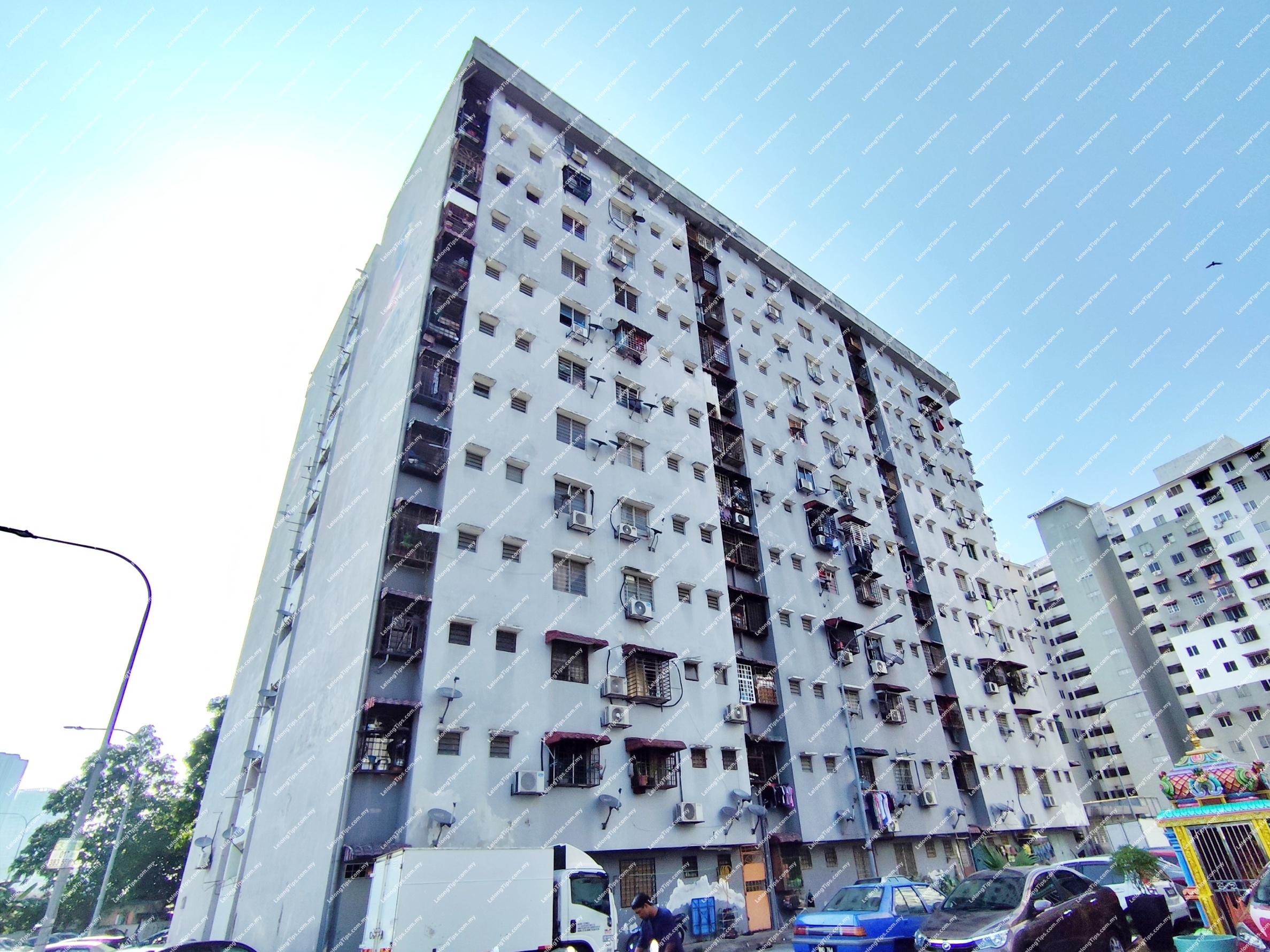[Beside to NPE Highway] Apartment [9 min to Kg.Datuk Harun KTM Station]