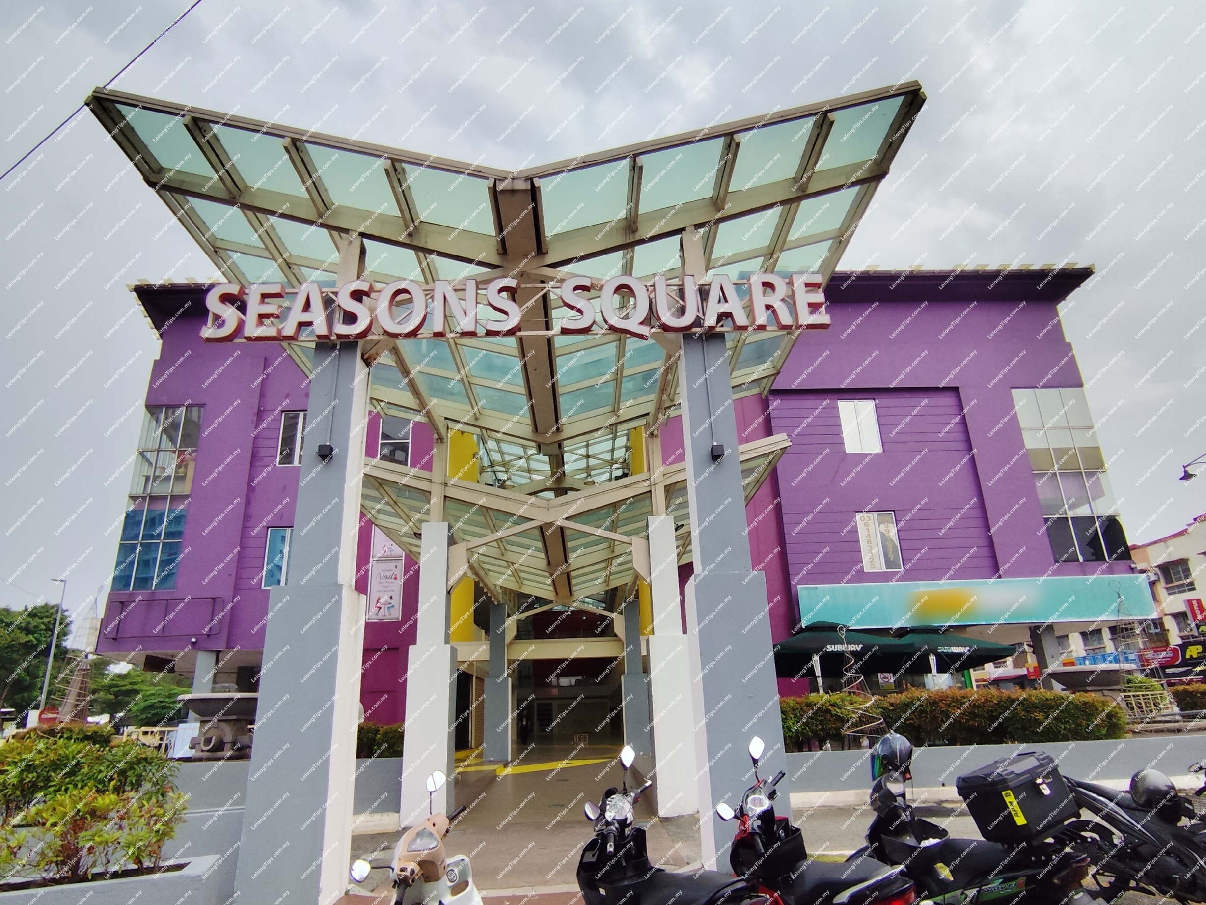 [ Beside to main road - Jalan Kuala Selangor] Commercial Premise [ 4 min to Damansara Damai MRT Station ]