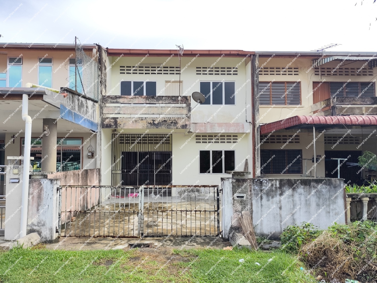 2 Storey Terrace House