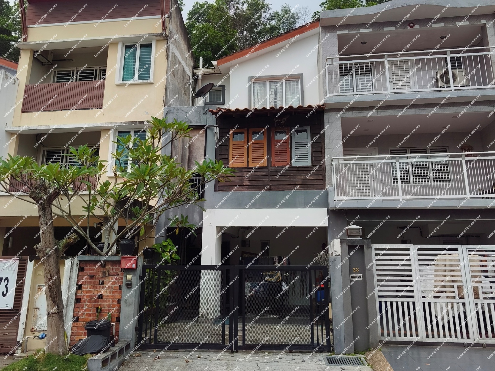 3 Storey Terrace House