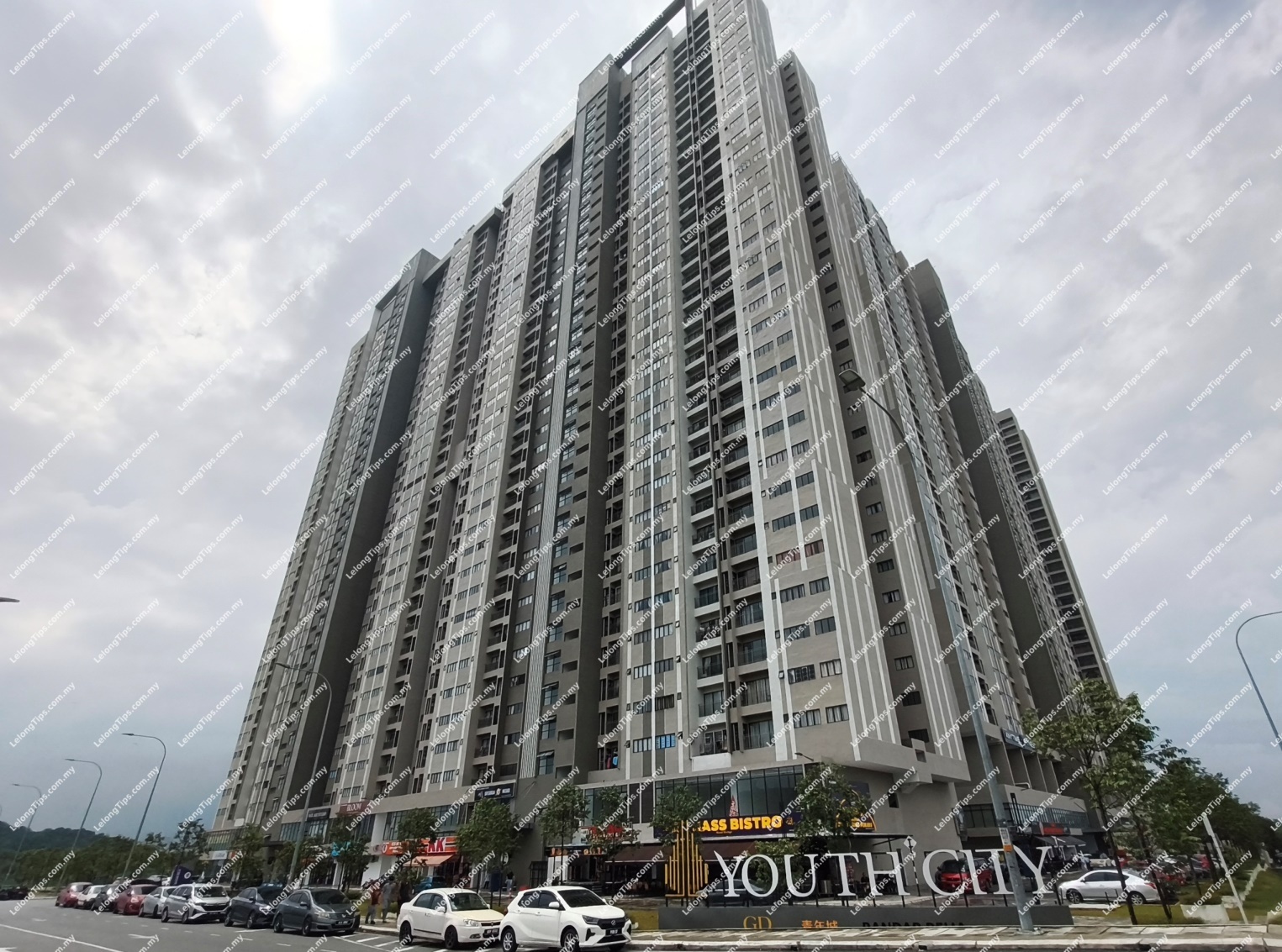 Service Apartment