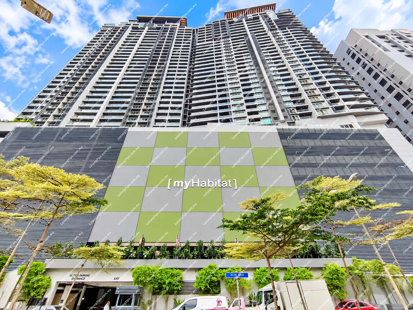 Service Apartment [6 mins distance to Ampang Park LRT/MRT stations]