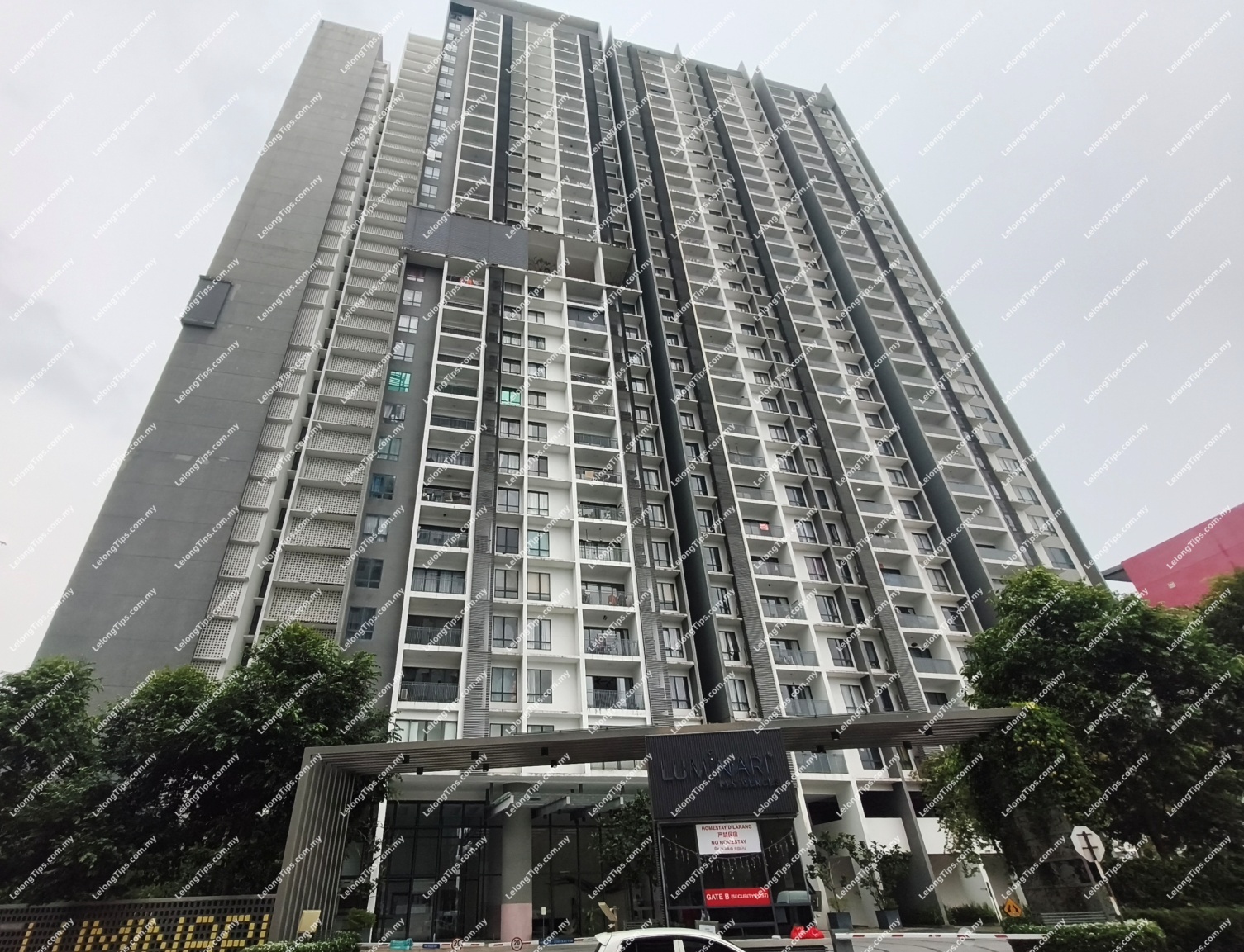 Service Apartment