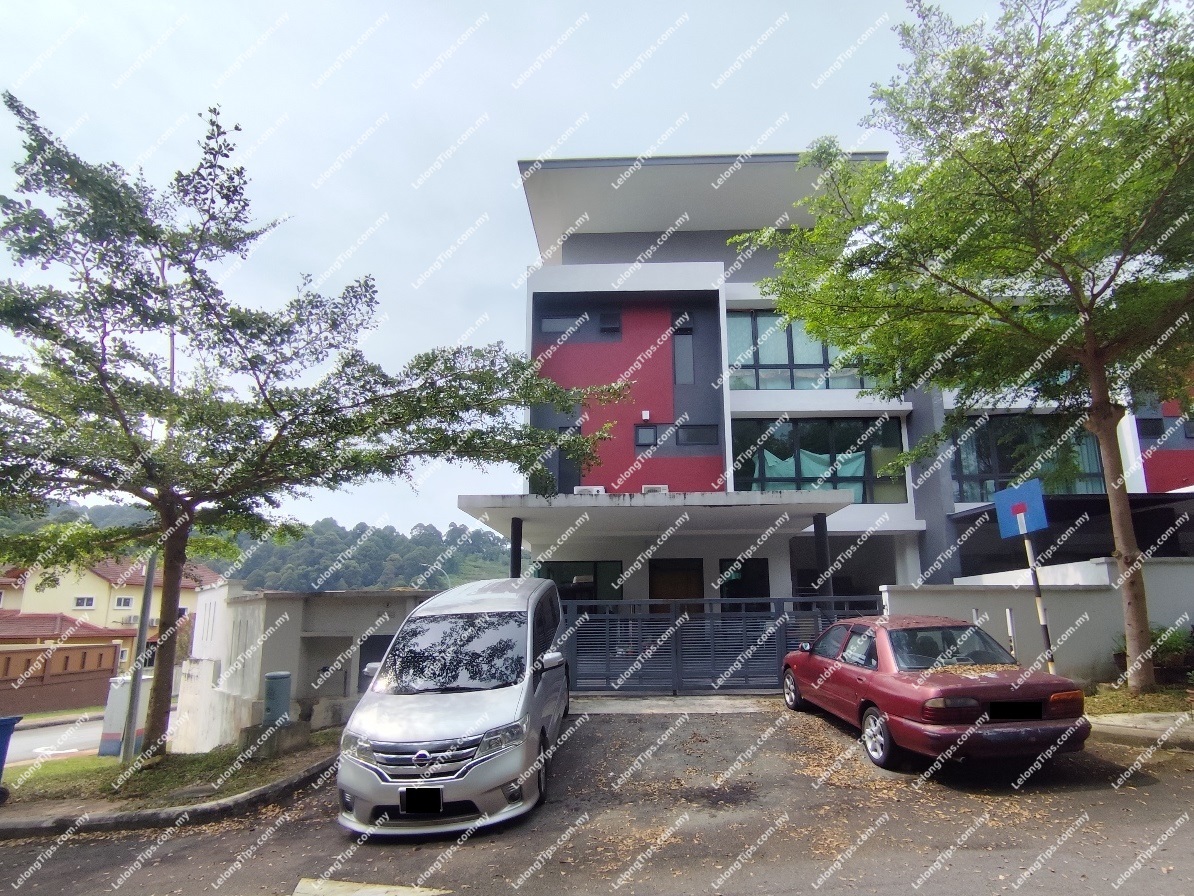 3 Storey Semi Detached House