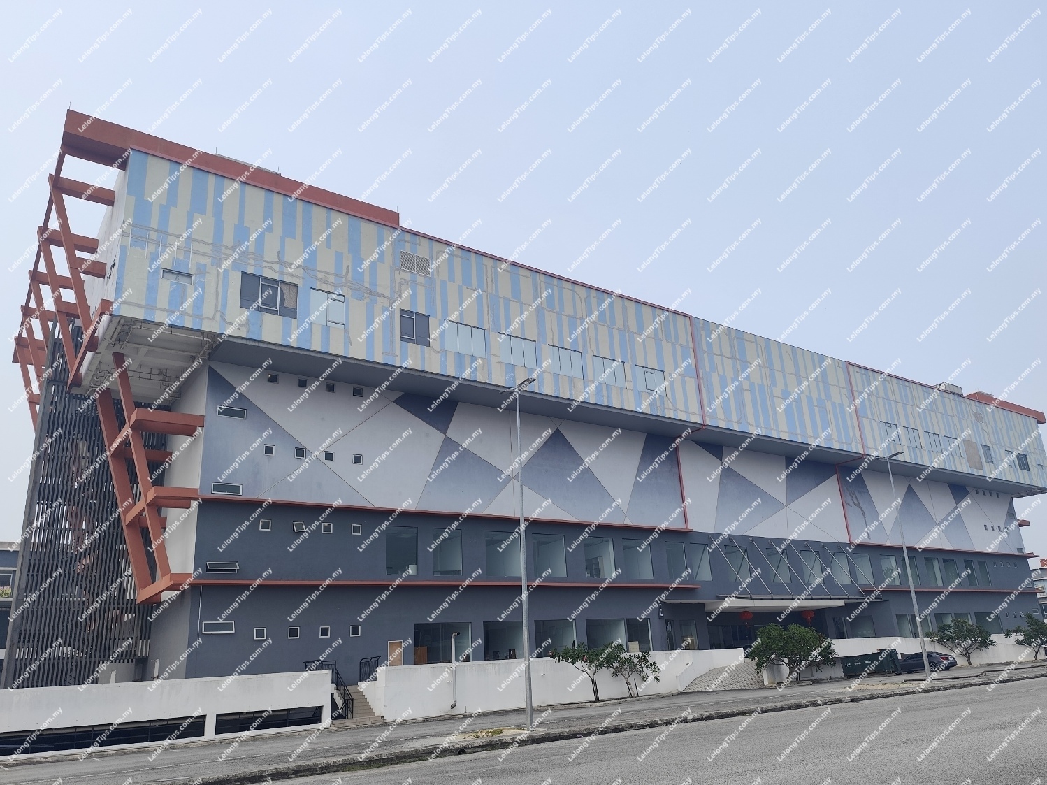 Retail Lot