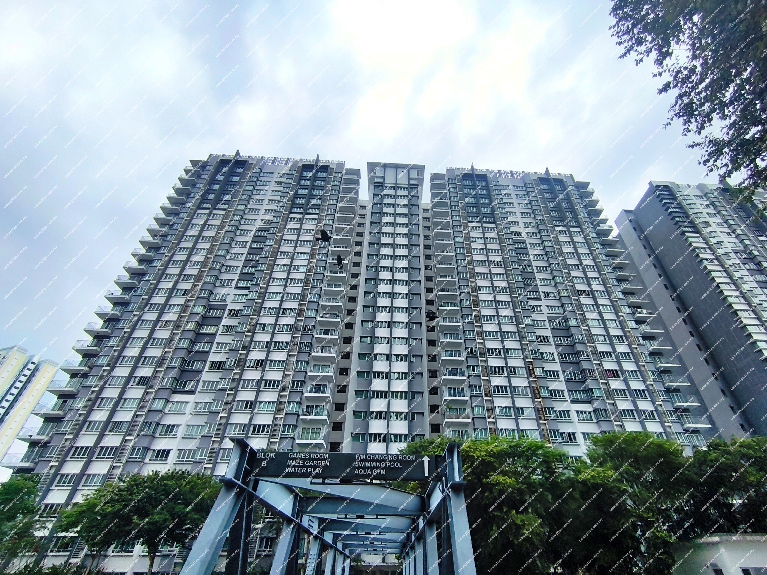 Service Apartment