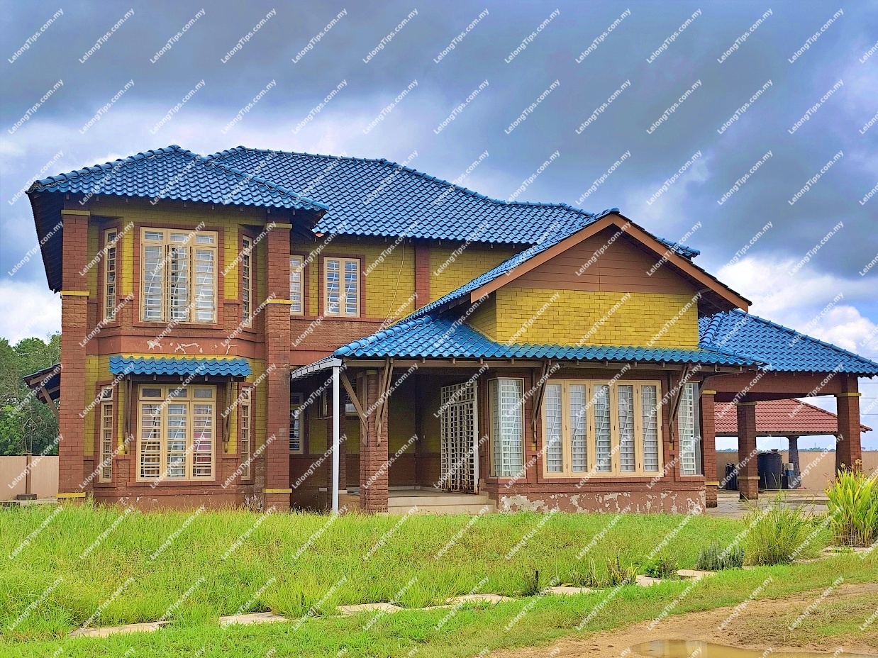 2 Storey Bungalow