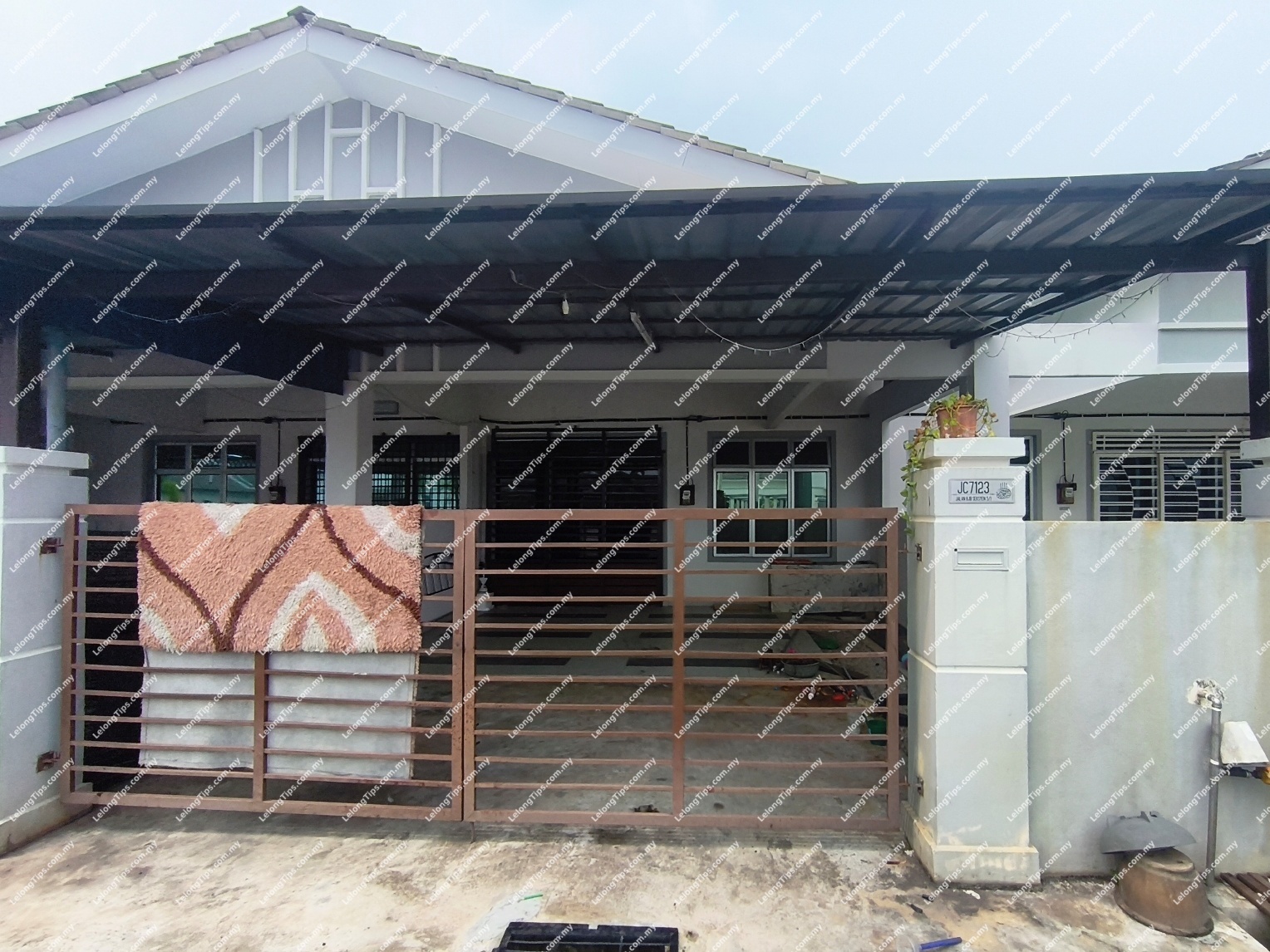 1 Storey Terrace House