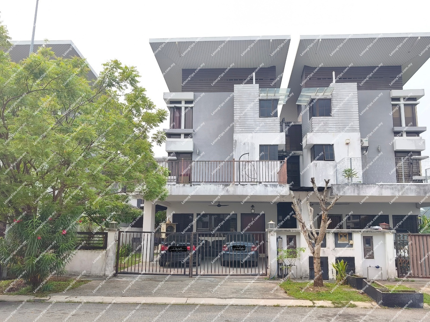 2.5 Storey Semi Detached House