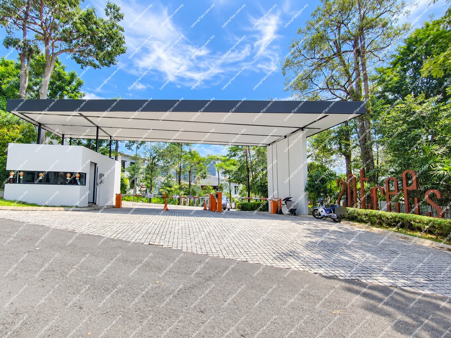2 Storey Bungalow House