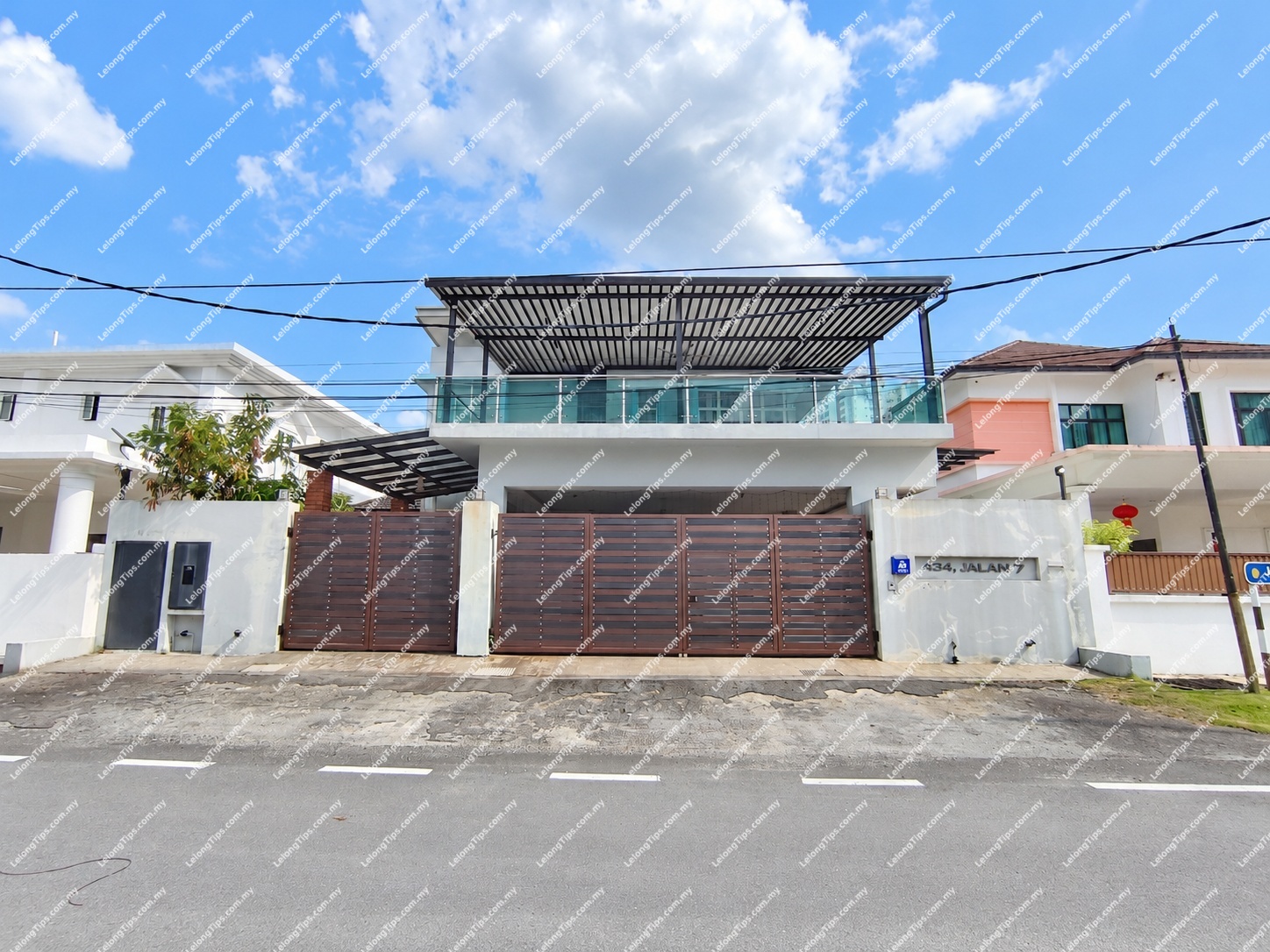 2.5 Storey Bungalow