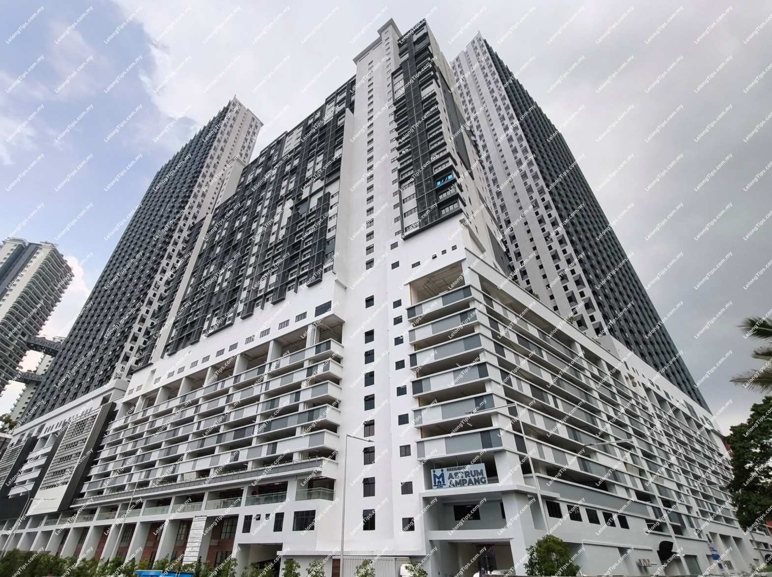 Service Apartment