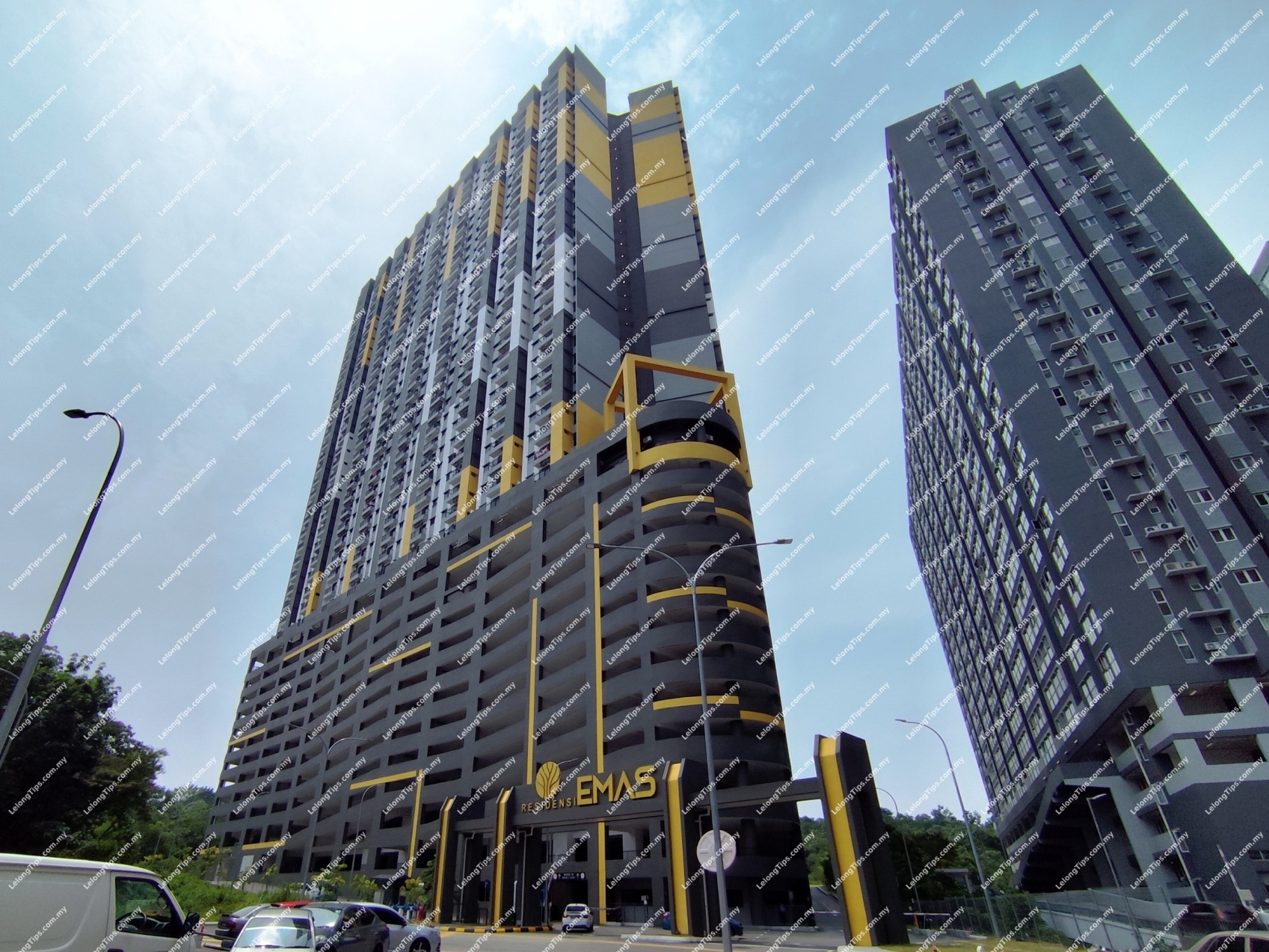 Service Apartment
