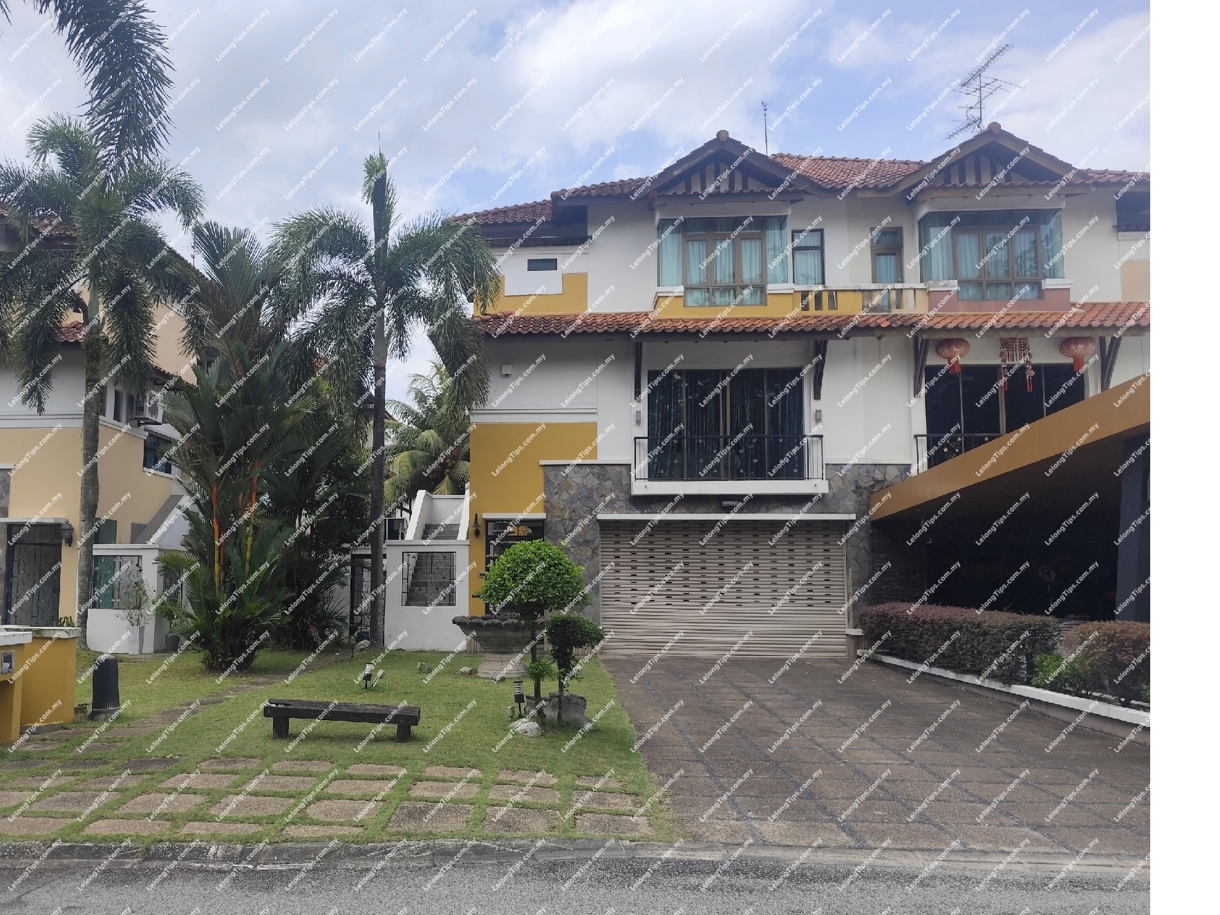3 Storey Semi Detached House