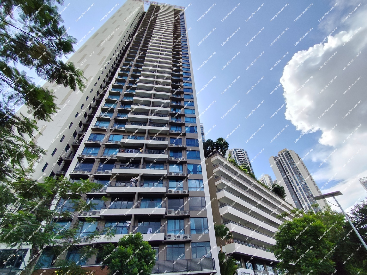 Service Apartment