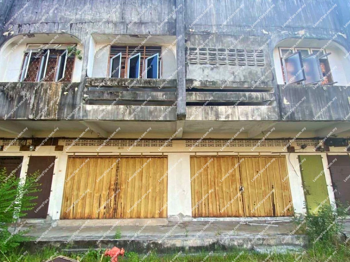 2 Storey Shop House