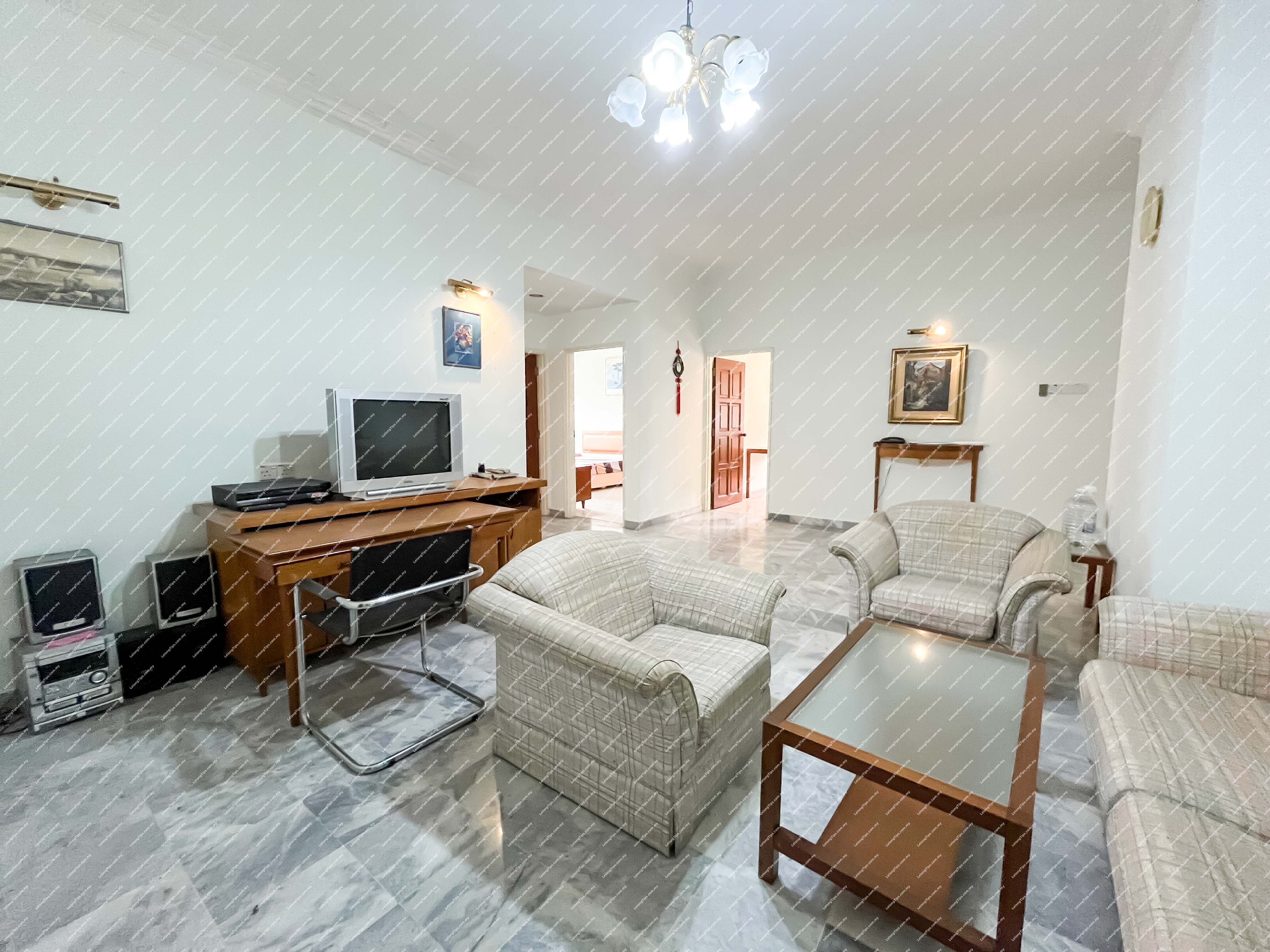 [Ideal for Own Stay; Long-Term Investment] Duplex Condominium [10 mins to KTM Station Batu Caves, 20 mins to Kuala Lumpur City Centre (KLCC)] image 3