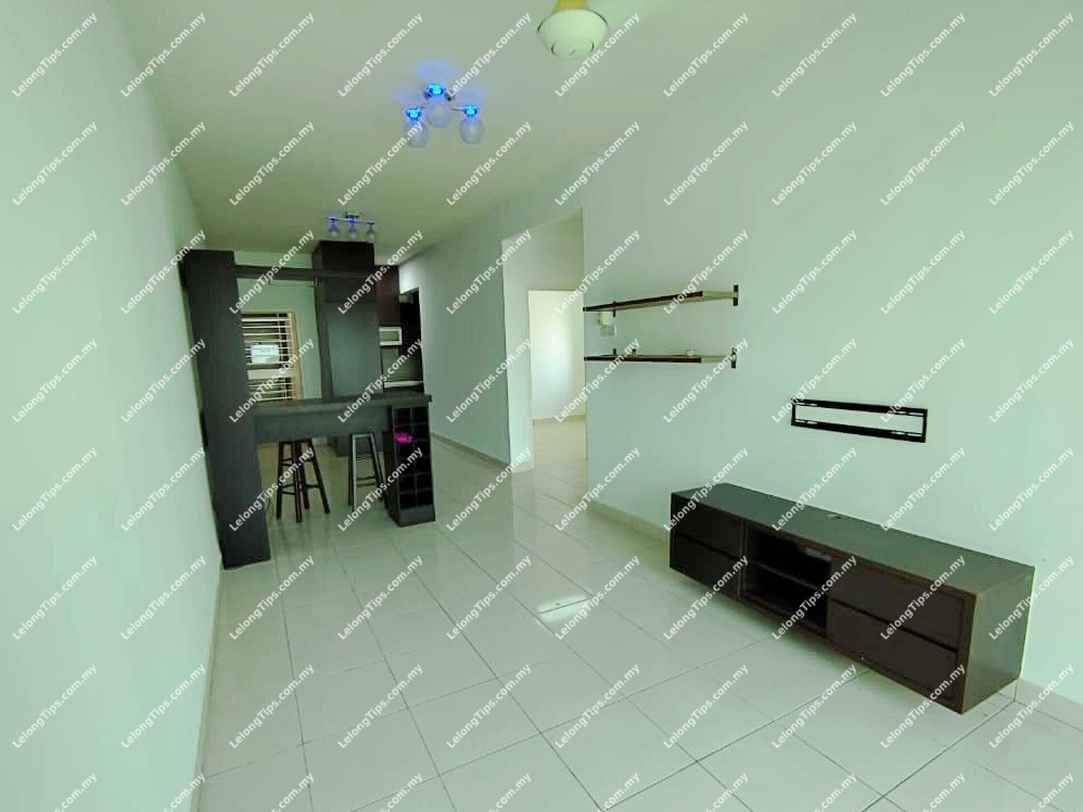 [Vacant Unit] Condominium [70% Occupancy Rate; Right Beside SJKC Kheow Bin; 3 min to Batu Caves KTM Station] image 4