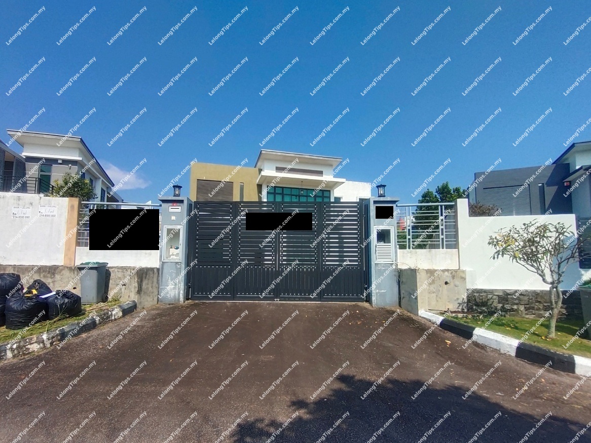 2 Storey Bungalow House 