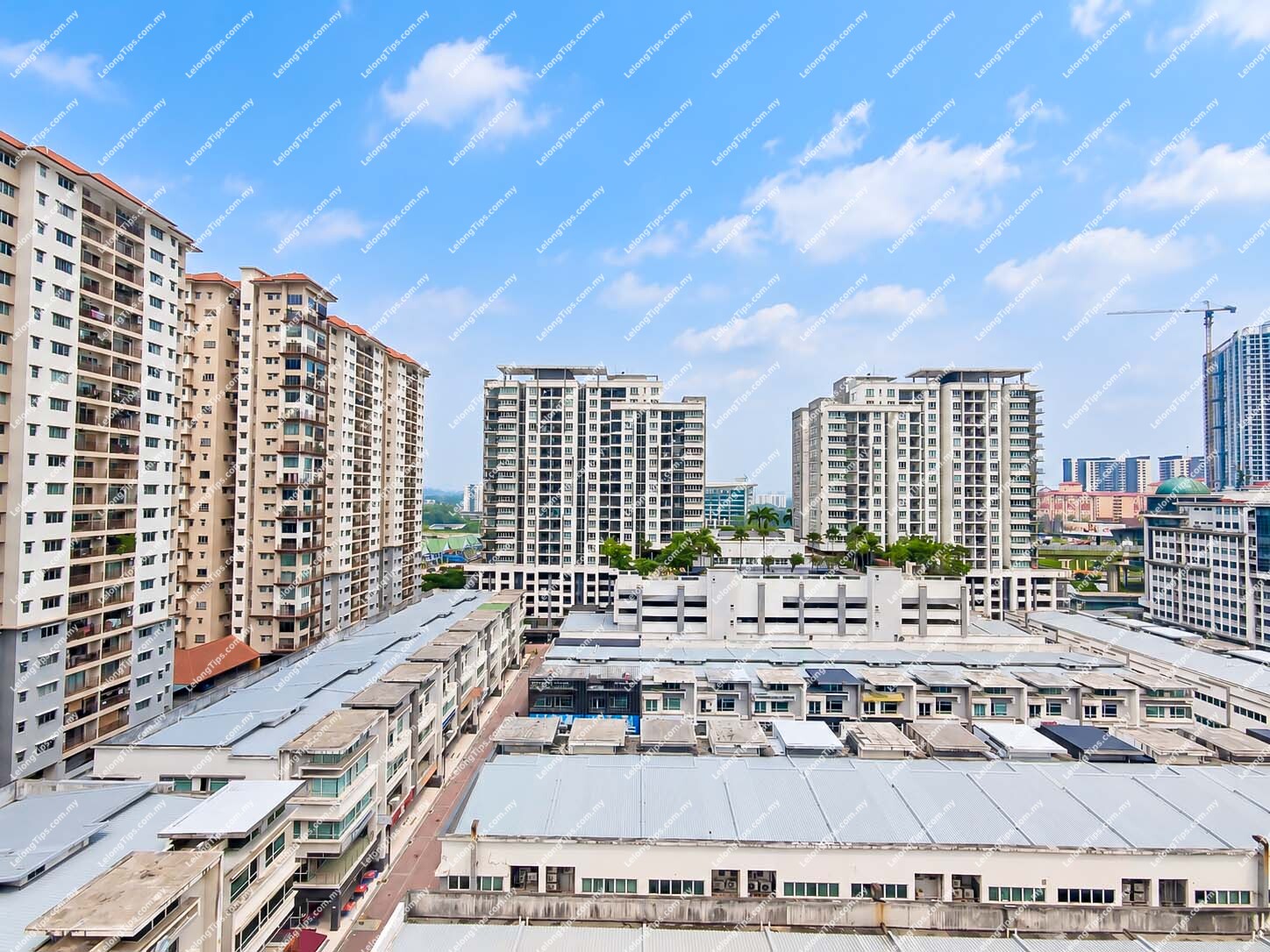 [Walk to LRT3 Subang] Loft Office Unit [Renovated] [Fully Furnished]