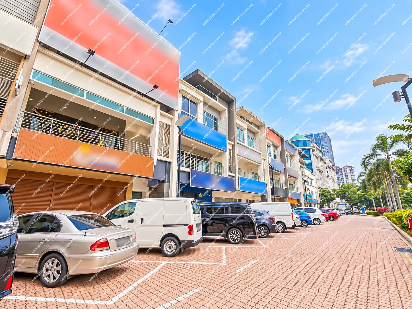 [Walk to LRT3 Subang] Loft Office Unit [Renovated] [Fully Furnished]