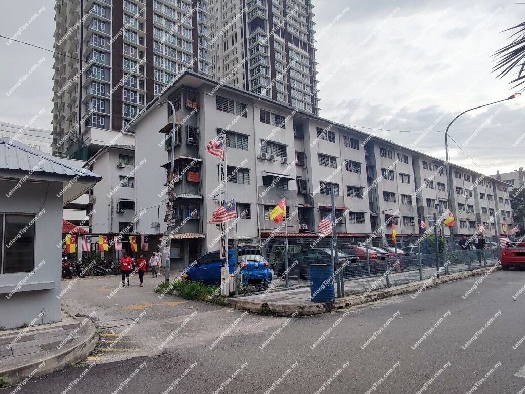 Flat [4 min to SunU-Monash BRT Station; 6 min walk to Sunway Pyramid]