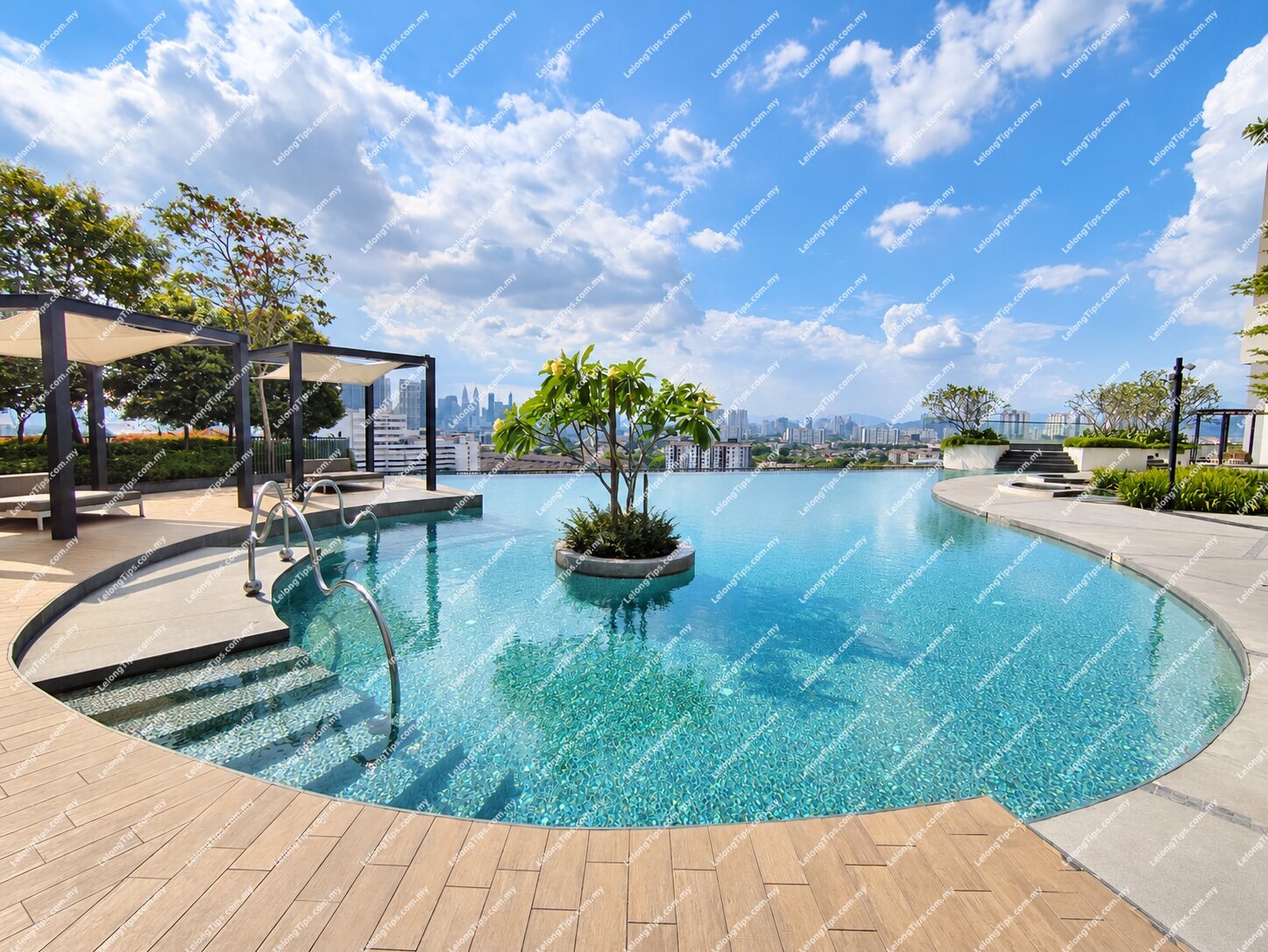 [Ideal for Own Stay or Investment] SOHO [10 min to MRT Cochrane and MyTown Shopping Centre]