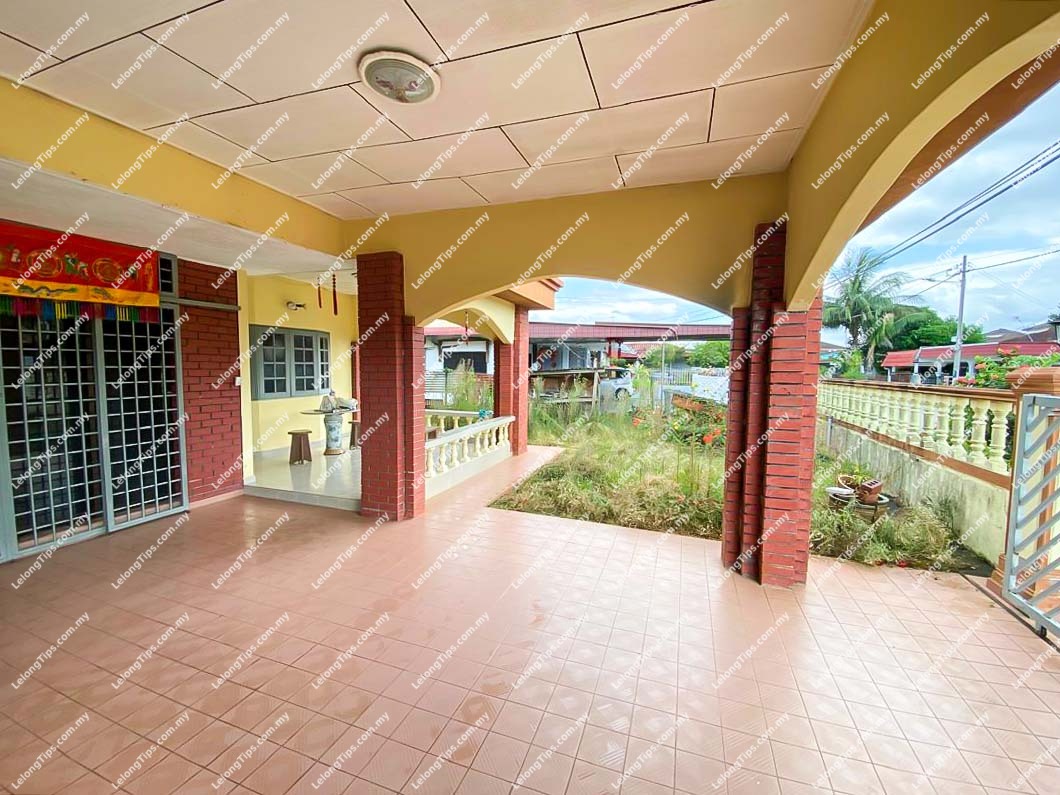 [Vacant Unit] 1 Storey Semi Detached House [Easy access to the North–South Expressway]