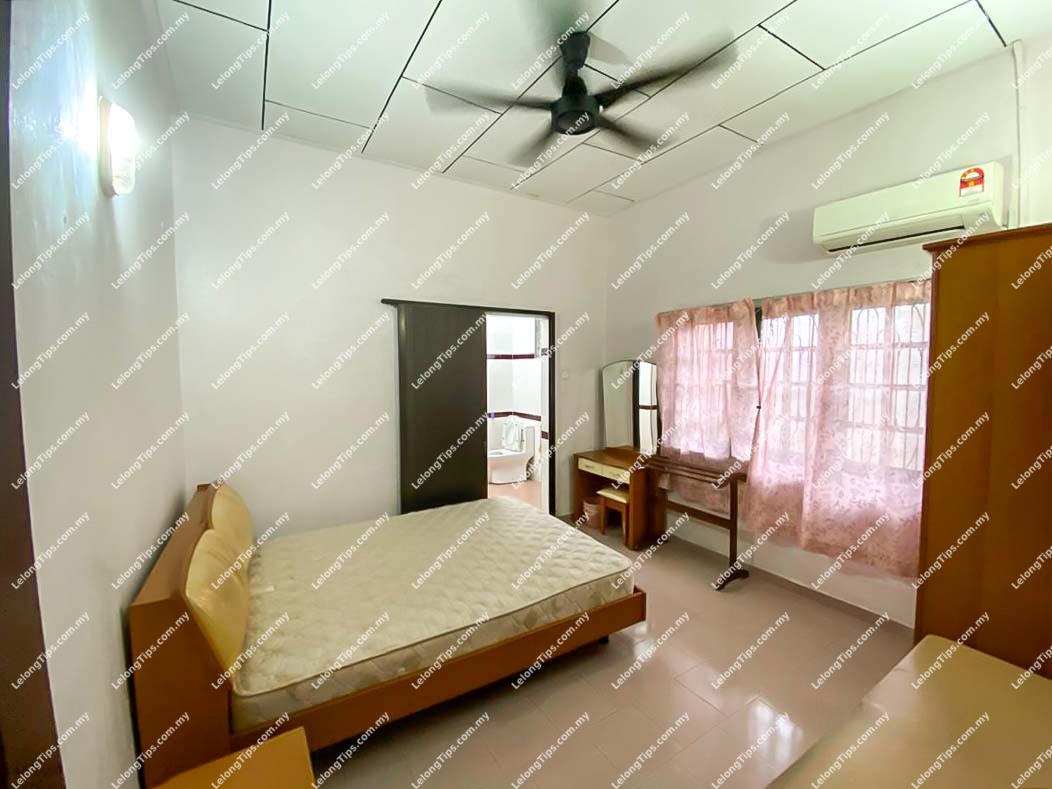 [Vacant Unit] 1 Storey Semi Detached House [Easy access to the North–South Expressway]