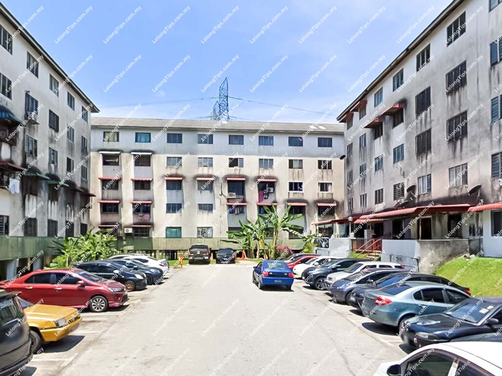 [Ground Floor and End Lot Unit; Bukit Rawang Jaya] Flat [6 min to KPJ Rawang; 8 min to KTMB Rawang]