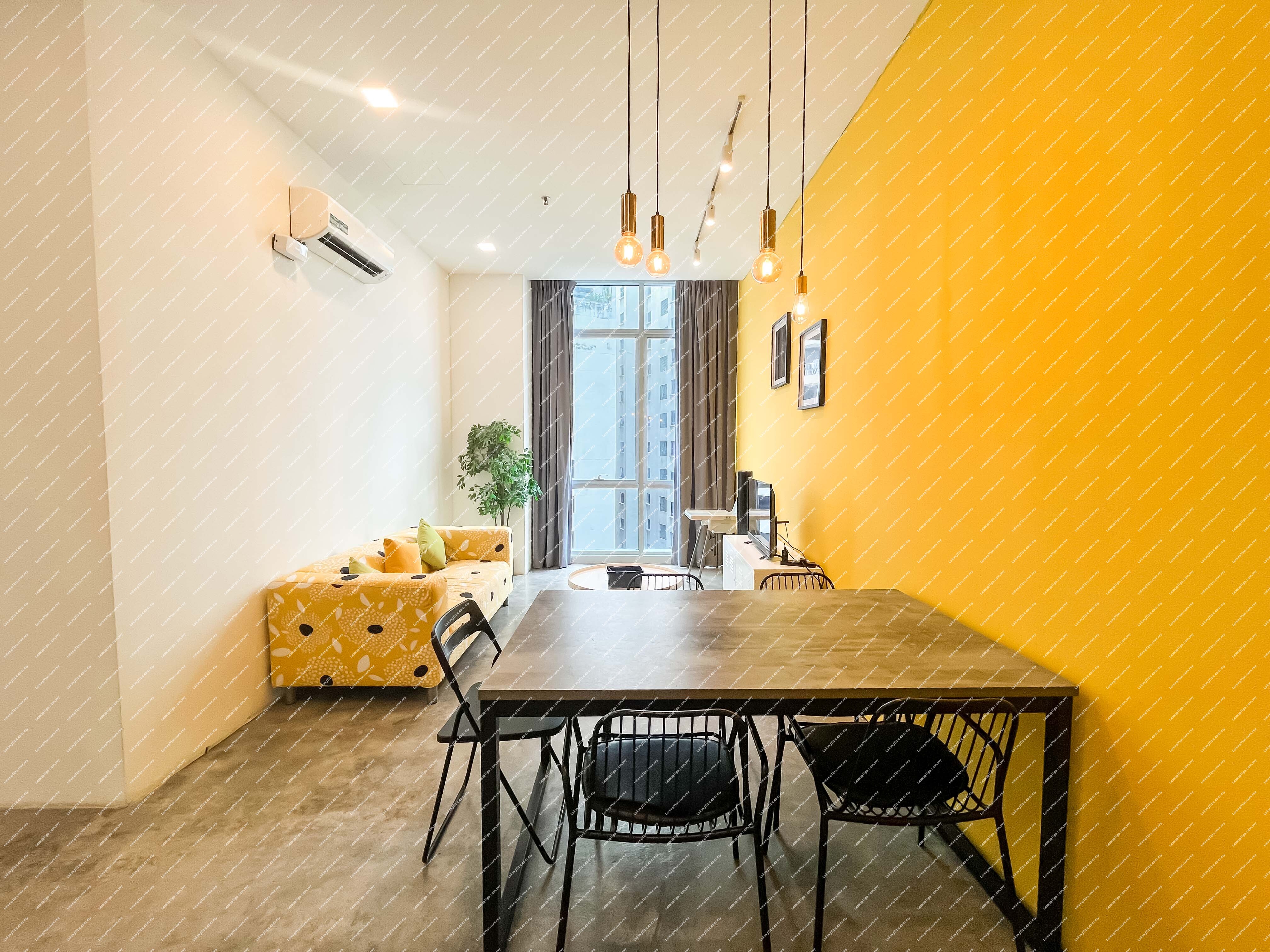 [Up to RM 8,000/Month Rental Yield; Tourists Hot Spot in Bukit Ceylon] Serviced Suite [Low Density High Security | Just 3 mins walk to Changkat]