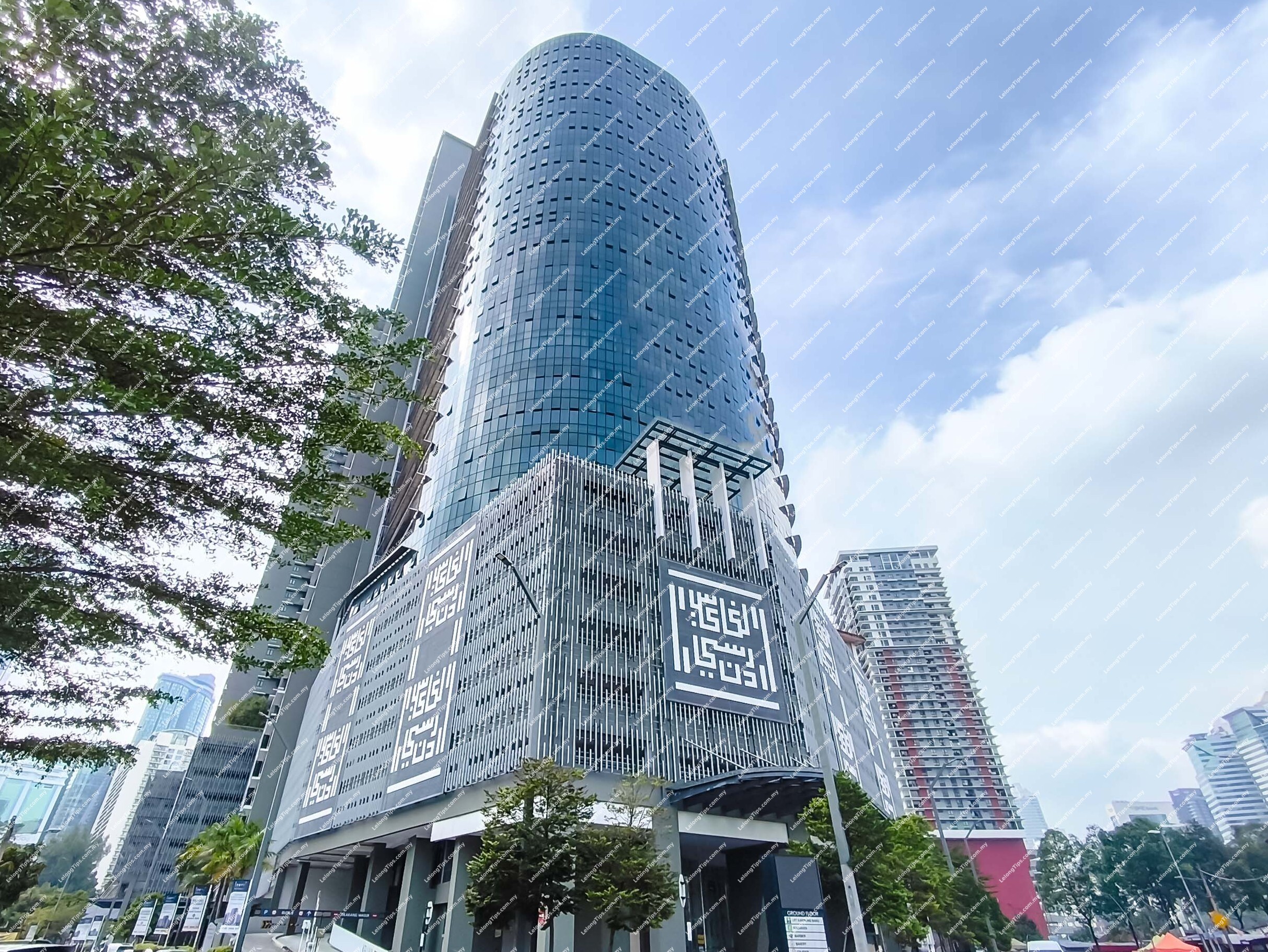 [Airbnb & Homestay Ready; Potential Gross Rental Yield of Up to 5.8% p.a.] Condominium [Enjoy Easy Access to Saloma Link Bridge, KLCC & Avenue K Mall]