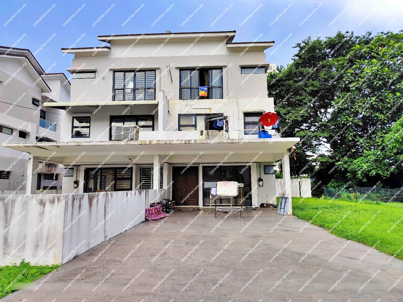 3 Storey Semi Detached House