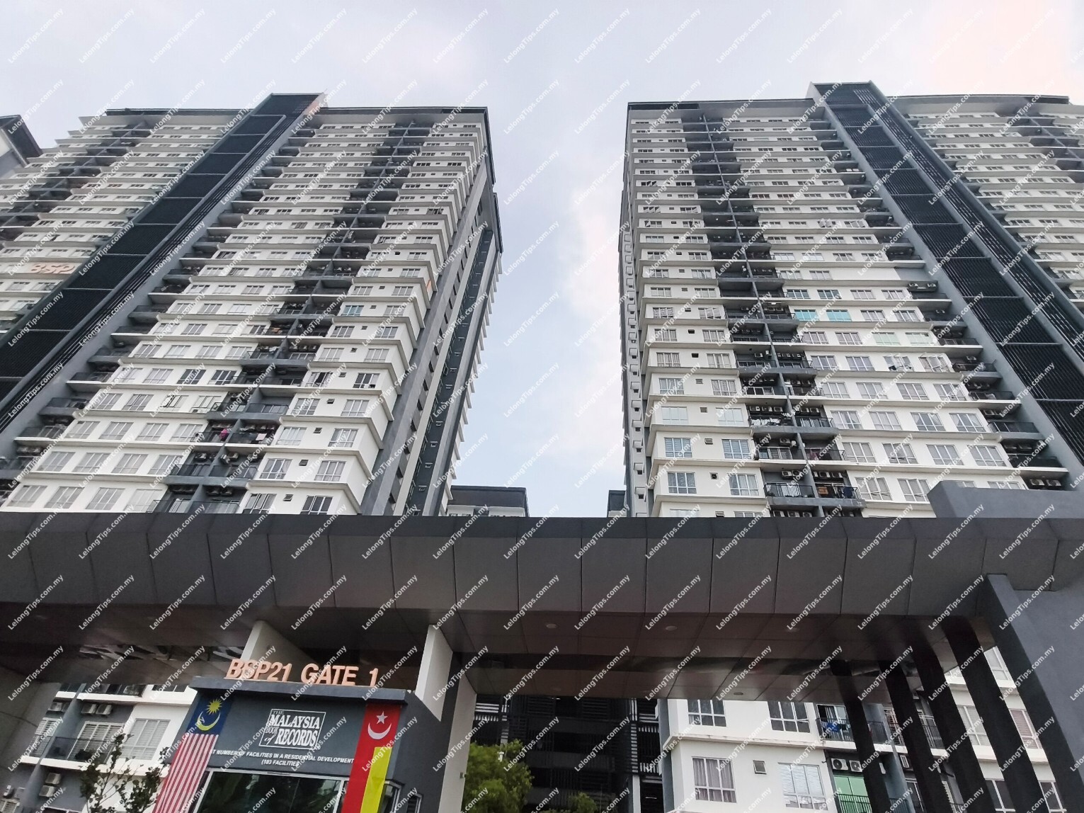 Service Apartment